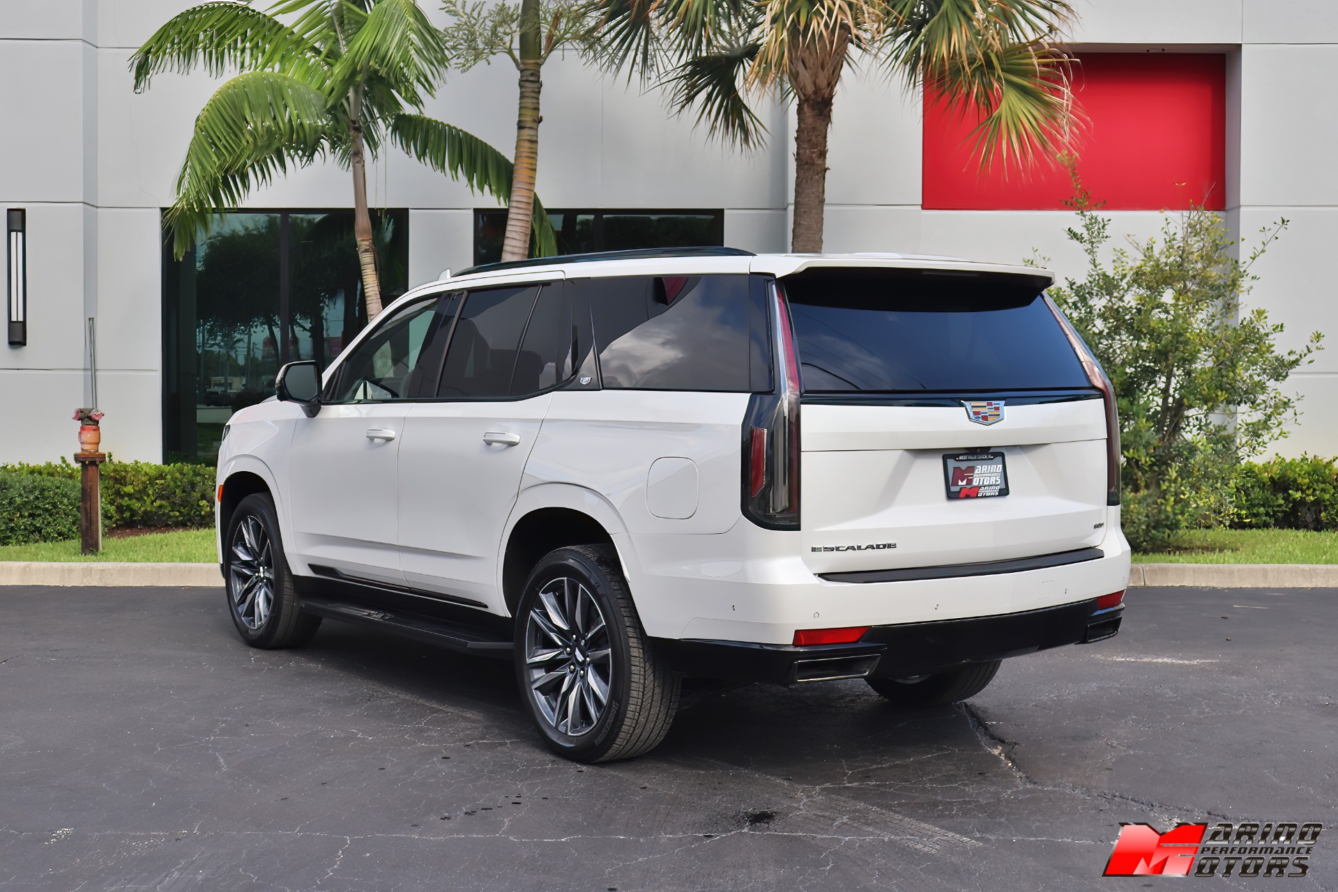 Used-2022-Cadillac-Escalade-Sport
