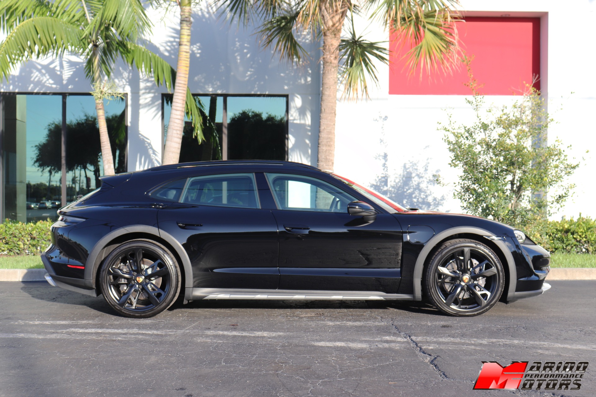 Used-2022-Porsche-Taycan-4-Cross-Turismo