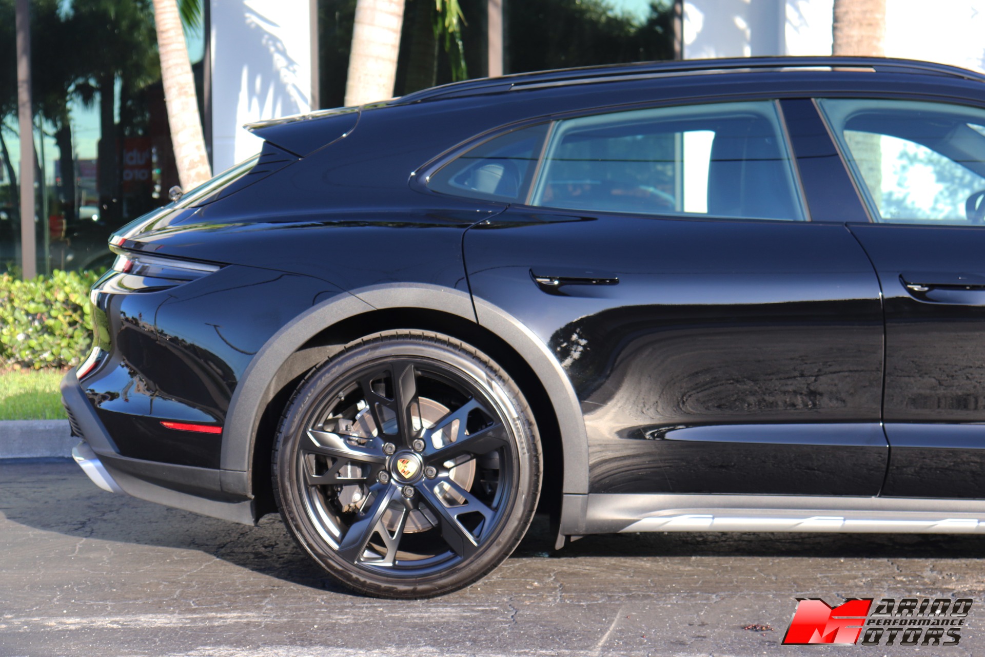 Used-2022-Porsche-Taycan-4-Cross-Turismo
