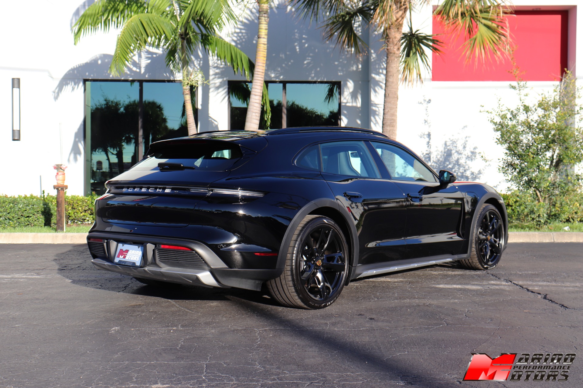 Used-2022-Porsche-Taycan-4-Cross-Turismo