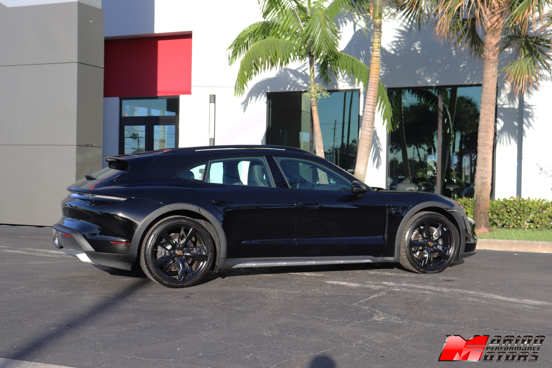 Used-2022-Porsche-Taycan-4-Cross-Turismo