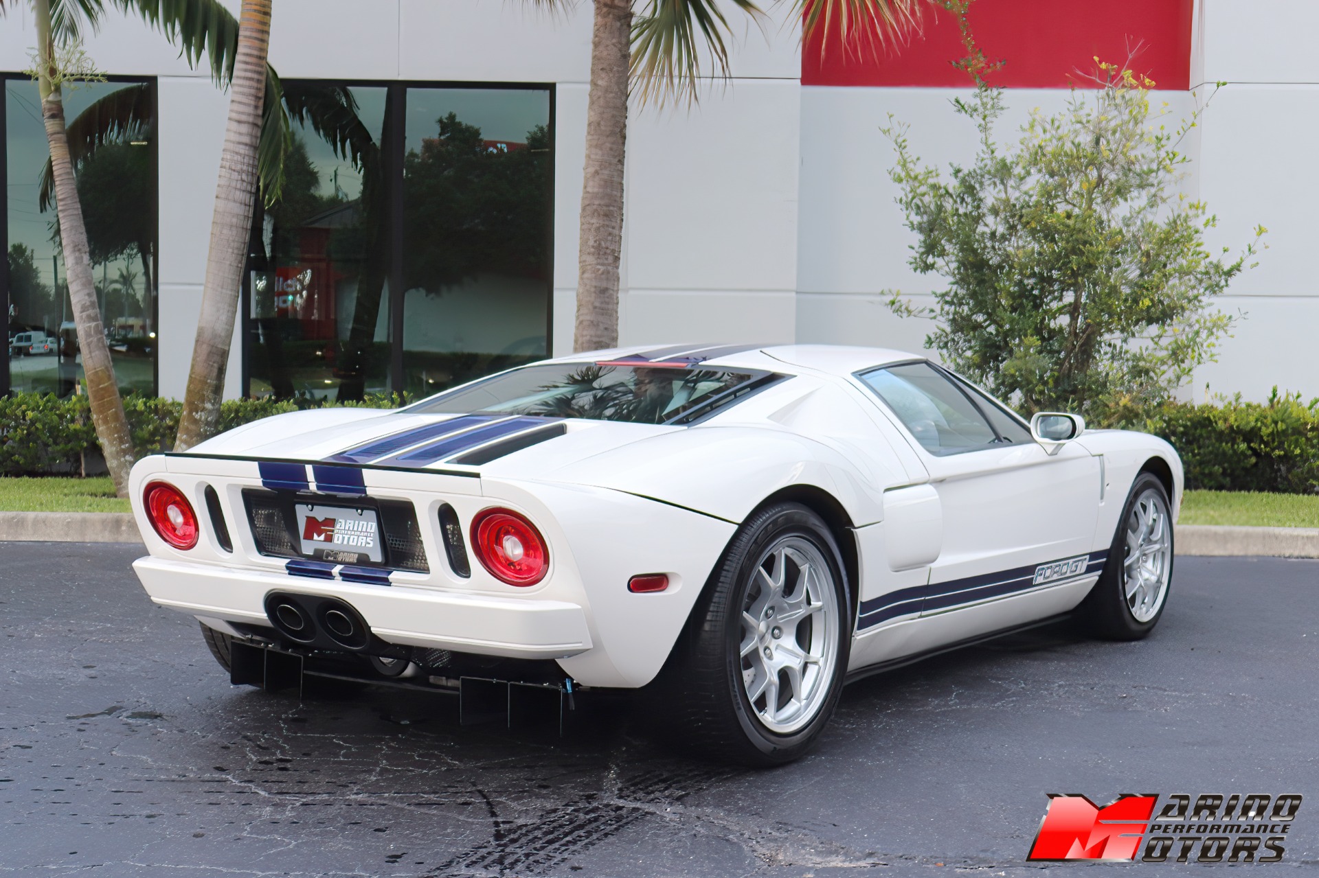 Used-2005-Ford-GT