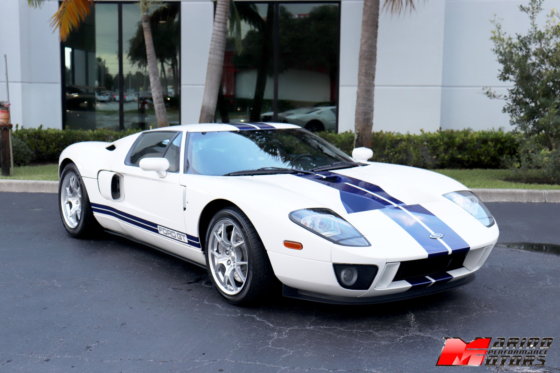Used-2005-Ford-GT