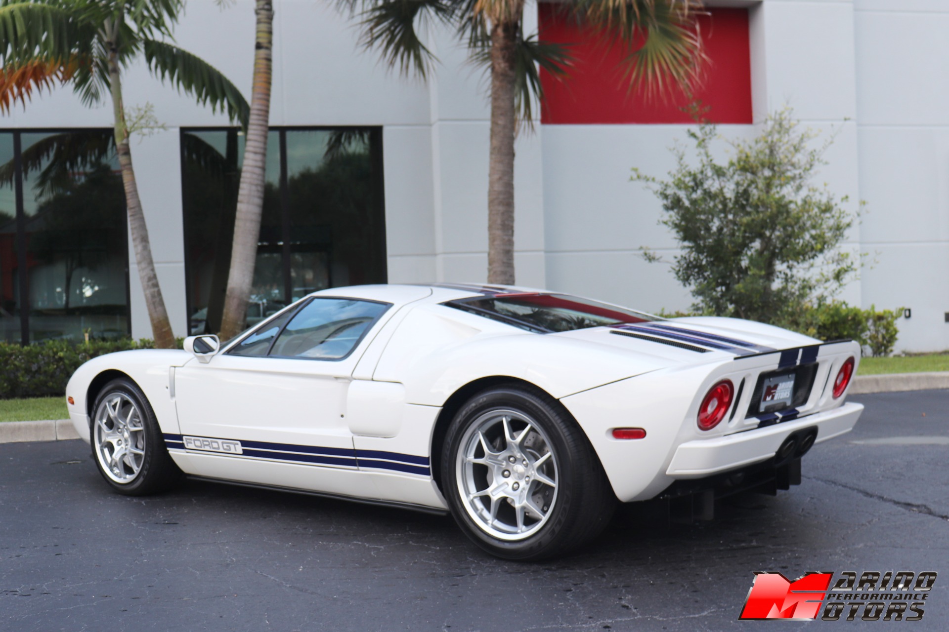 Used-2005-Ford-GT