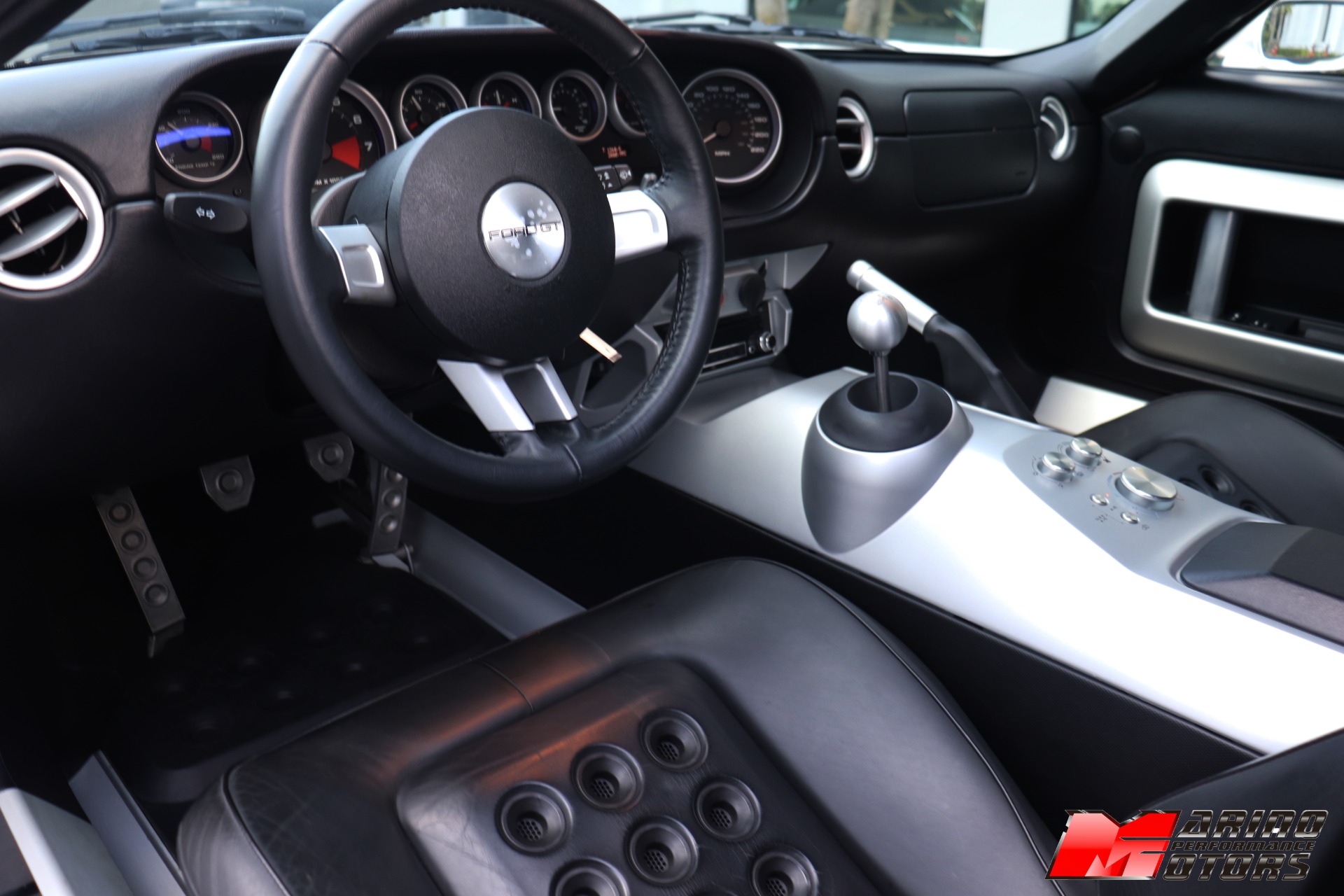 Used-2005-Ford-GT