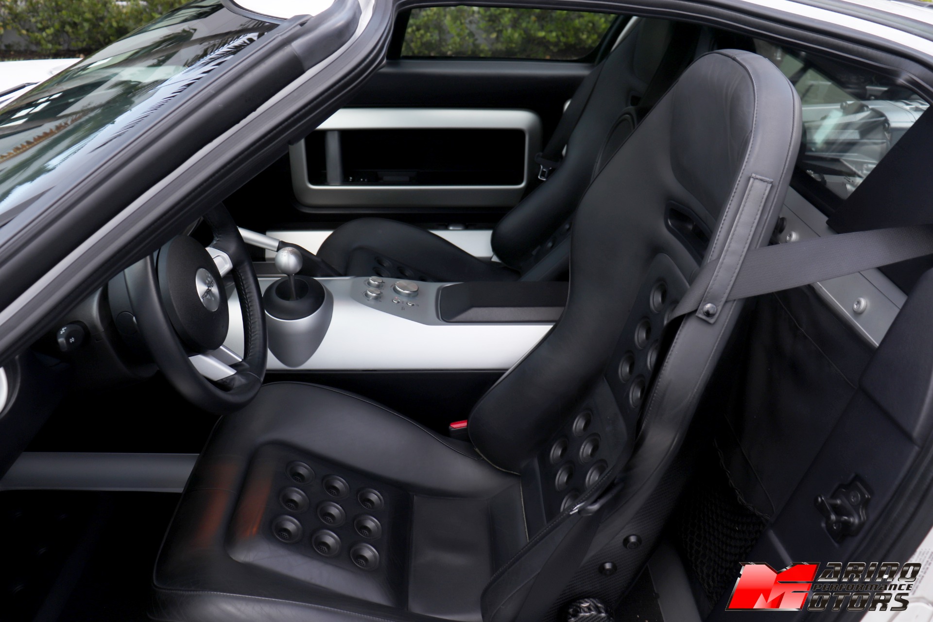 Used-2005-Ford-GT