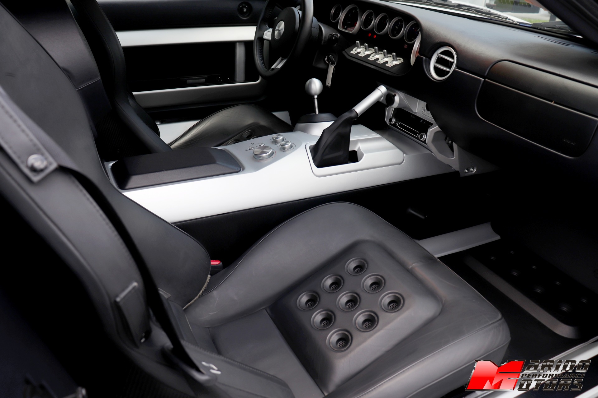 Used-2005-Ford-GT