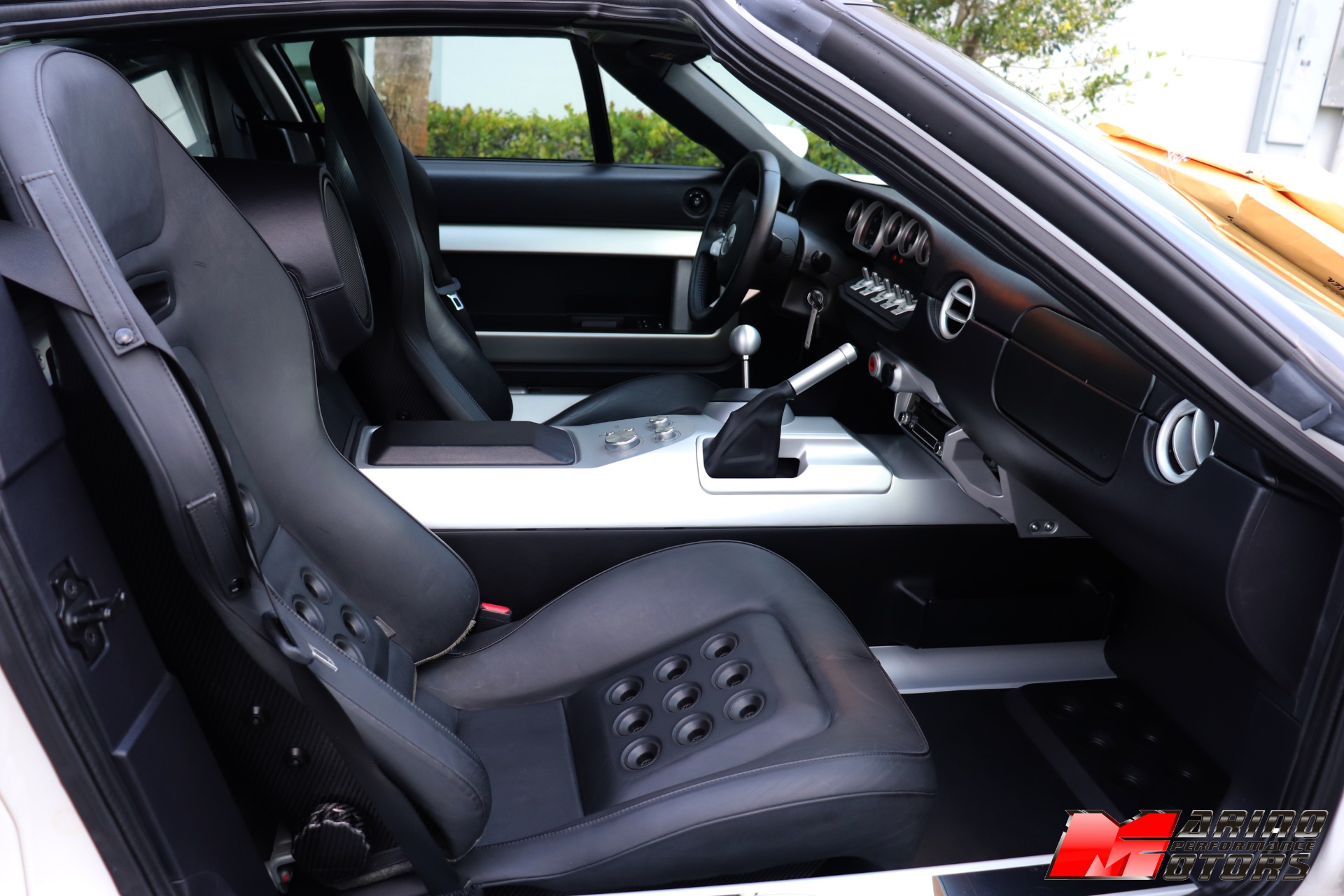 Used-2005-Ford-GT