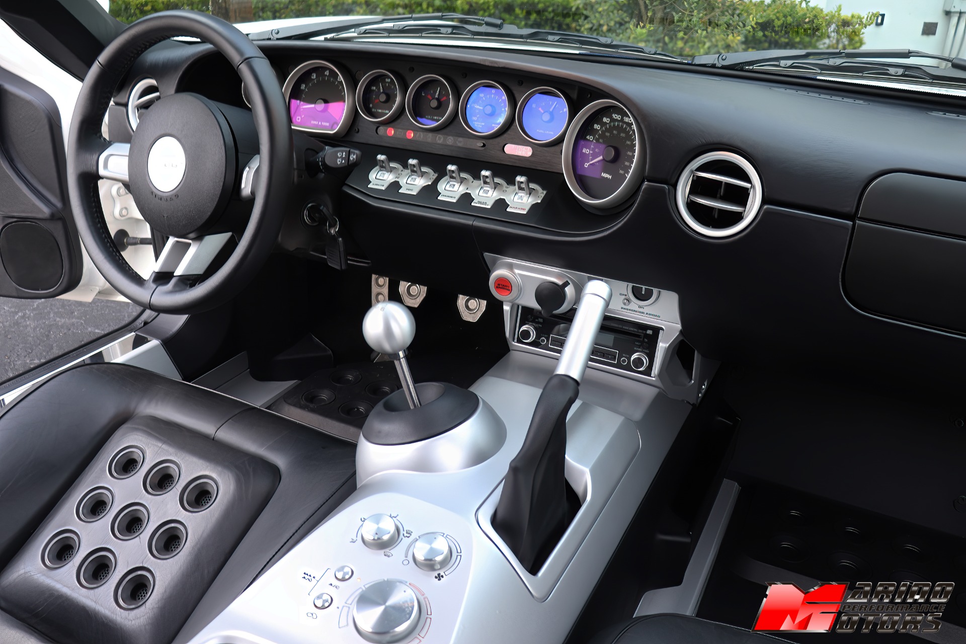 Used-2005-Ford-GT