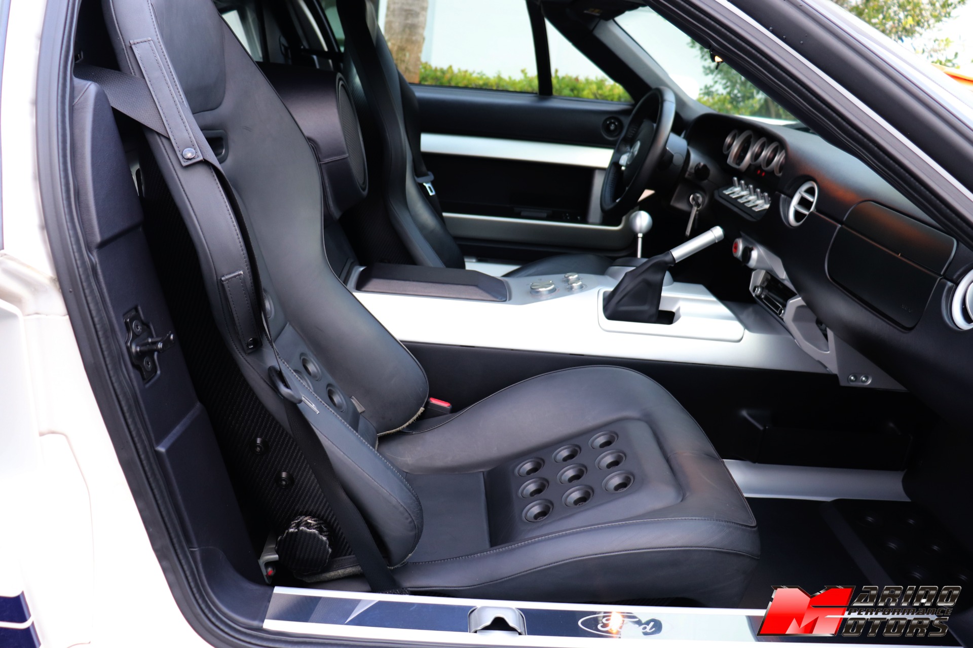 Used-2005-Ford-GT