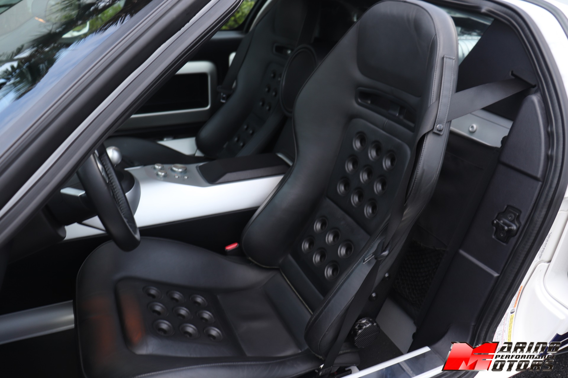 Used-2005-Ford-GT