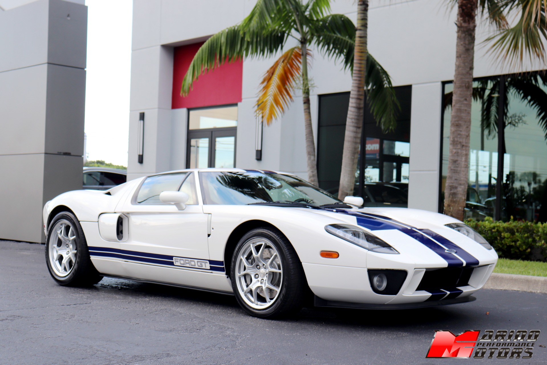 Used-2005-Ford-GT