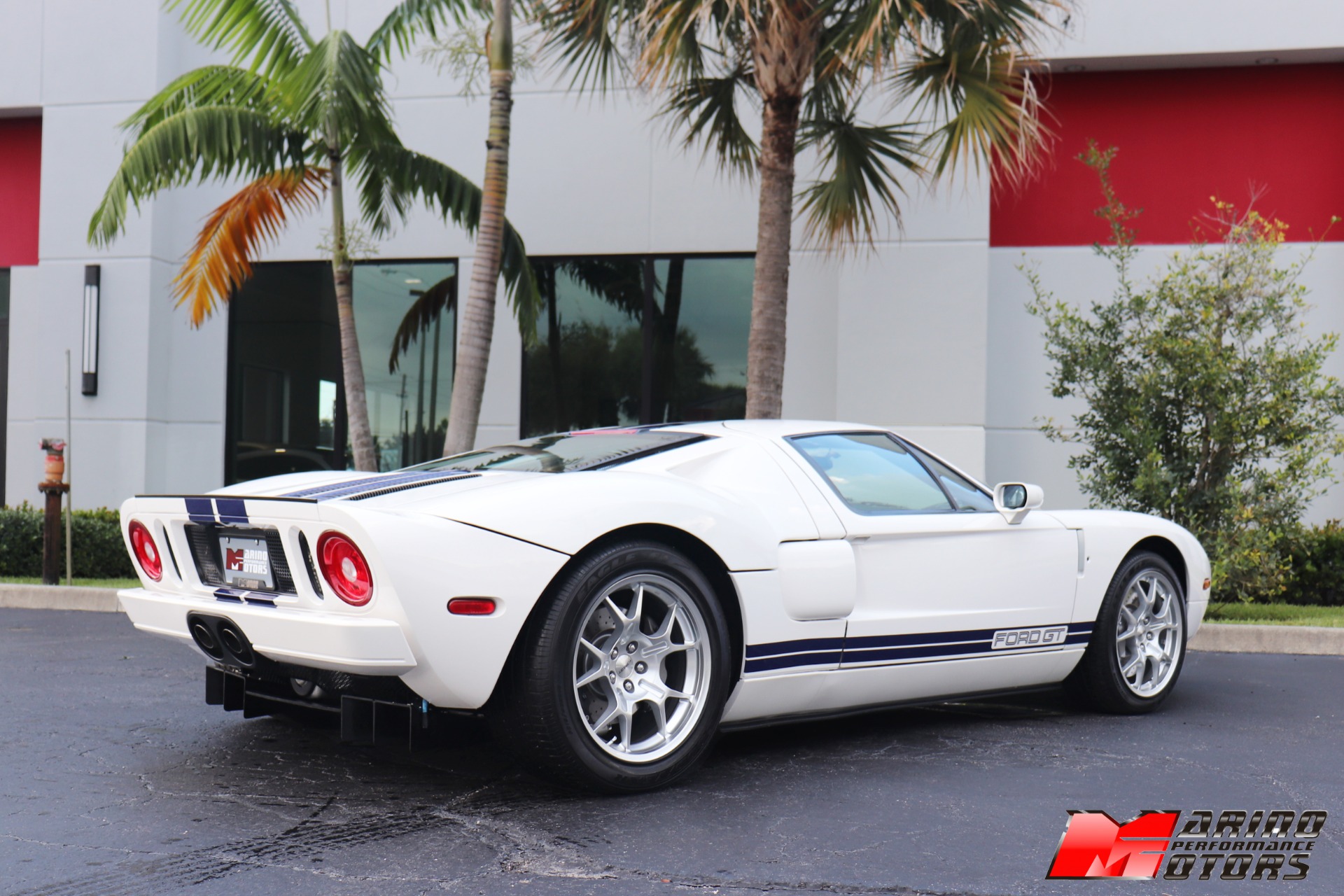 Used-2005-Ford-GT