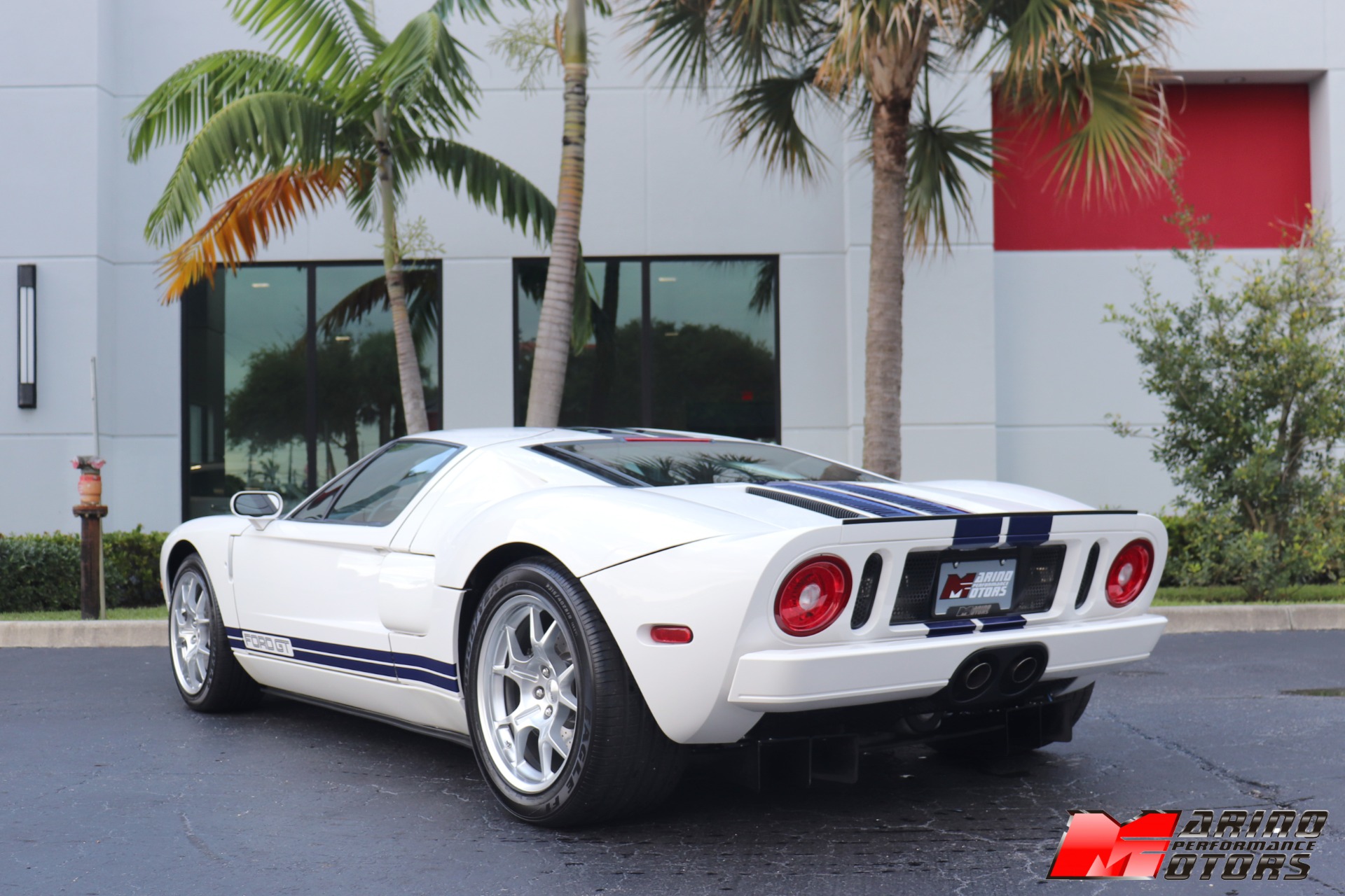 Used-2005-Ford-GT