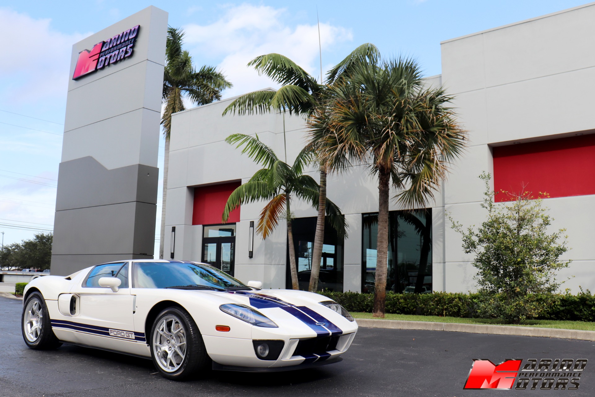 Used-2005-Ford-GT