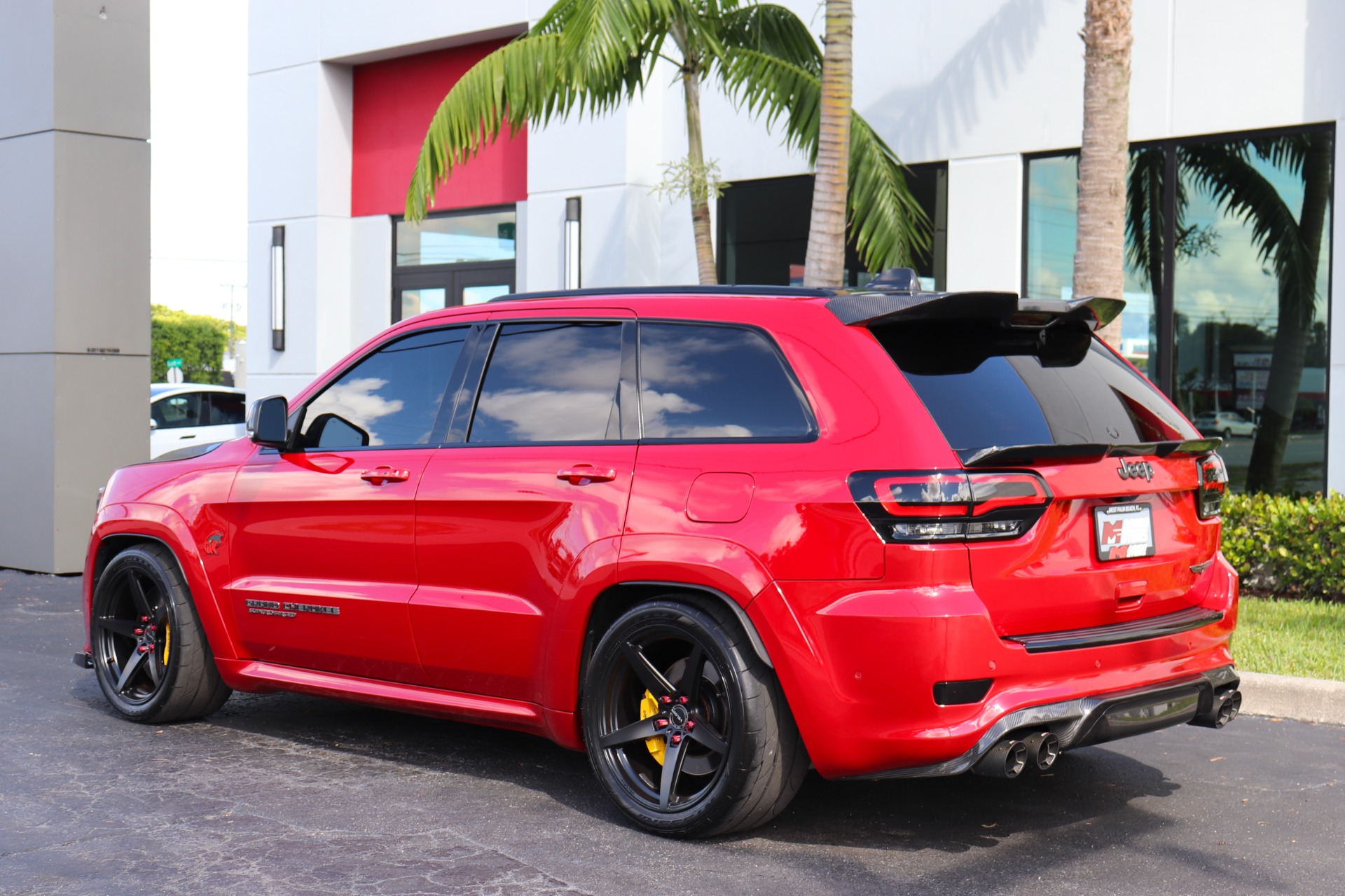 Used-2018-Jeep-Grand-Cherokee-Trackhawk