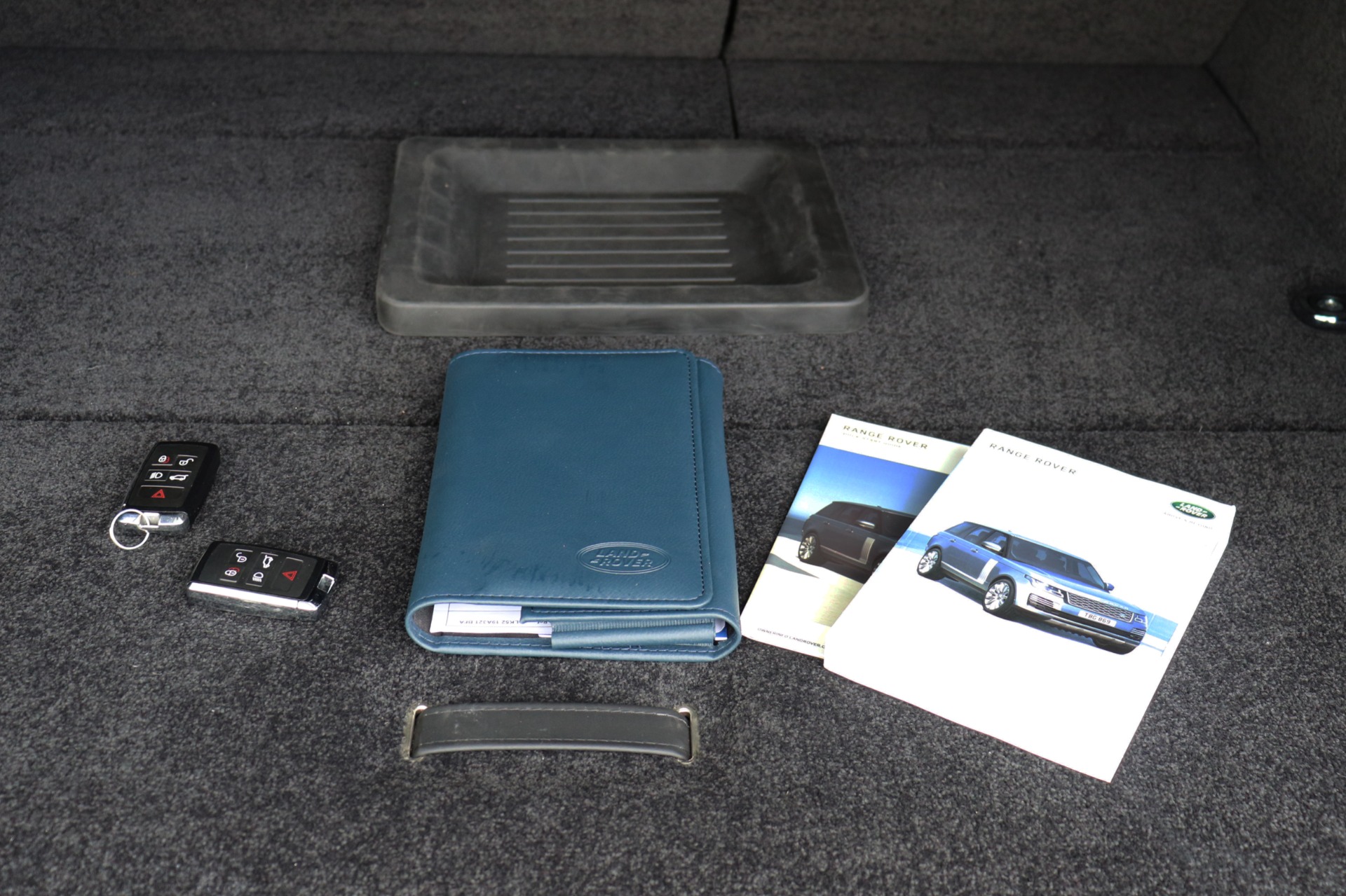 Used-2020-Land-Rover-Range-Rover-PHEV-Autobiography