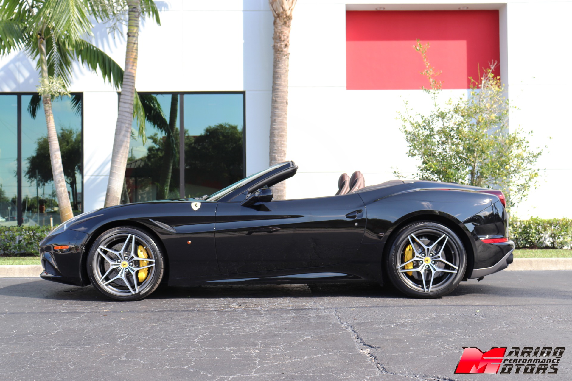 Used-2017-Ferrari-California-T