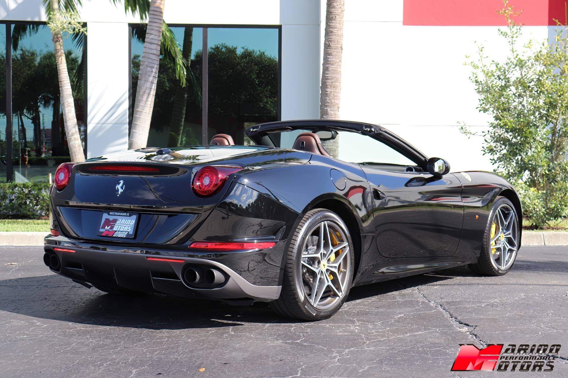 Used-2017-Ferrari-California-T