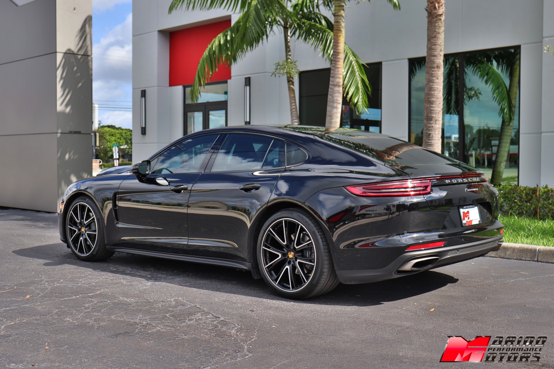 Used-2018-Porsche-Panamera