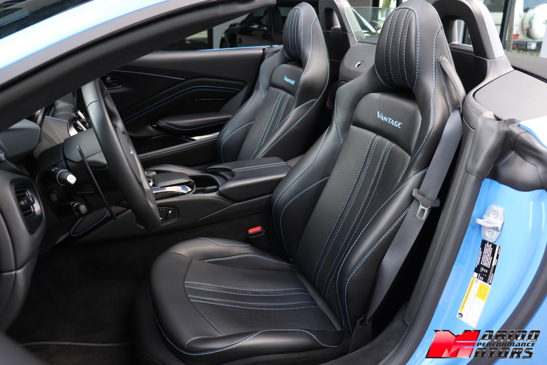 Used-2021-Aston-Martin-Vantage-Roadster