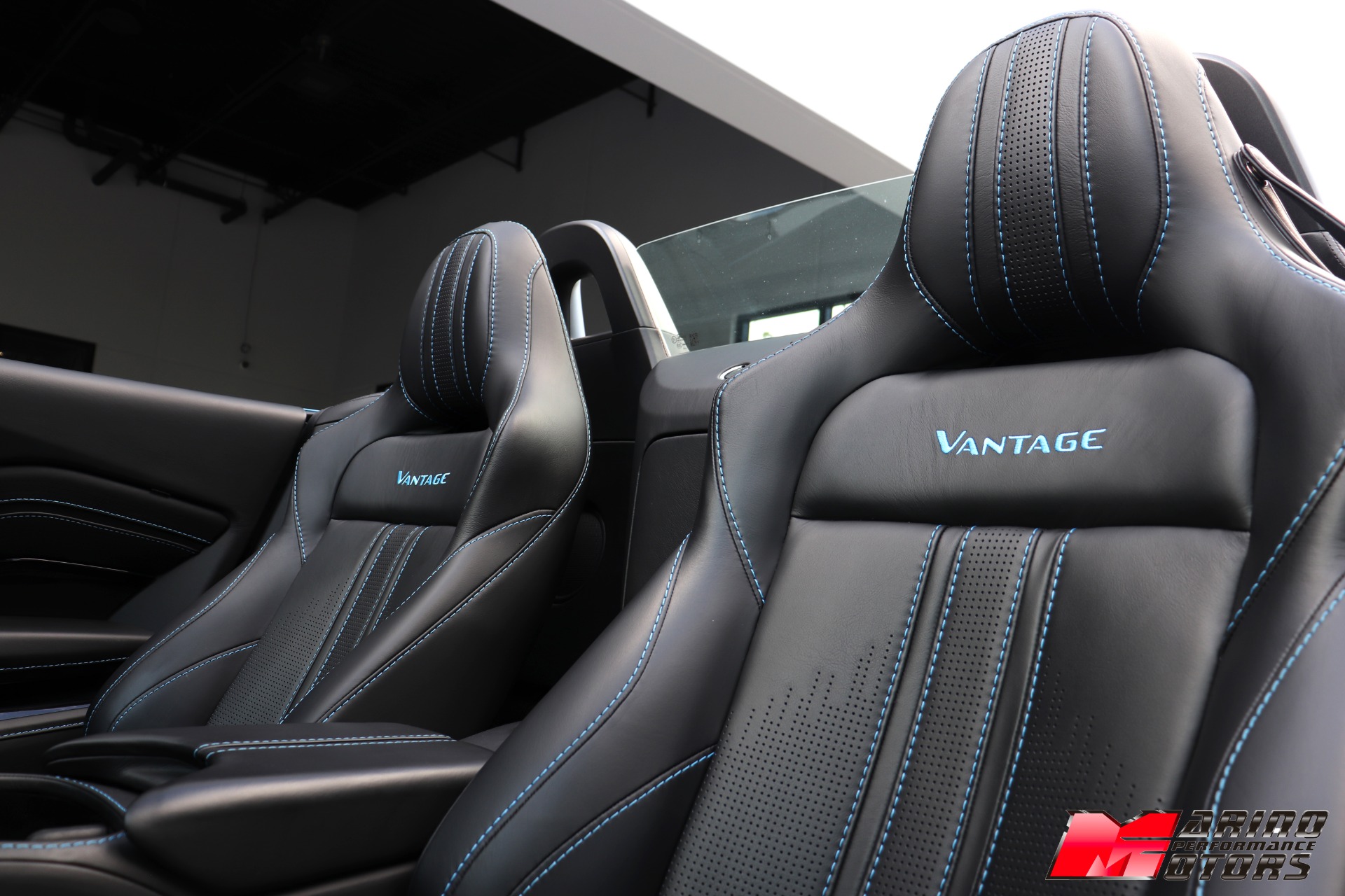 Used-2021-Aston-Martin-Vantage-Roadster