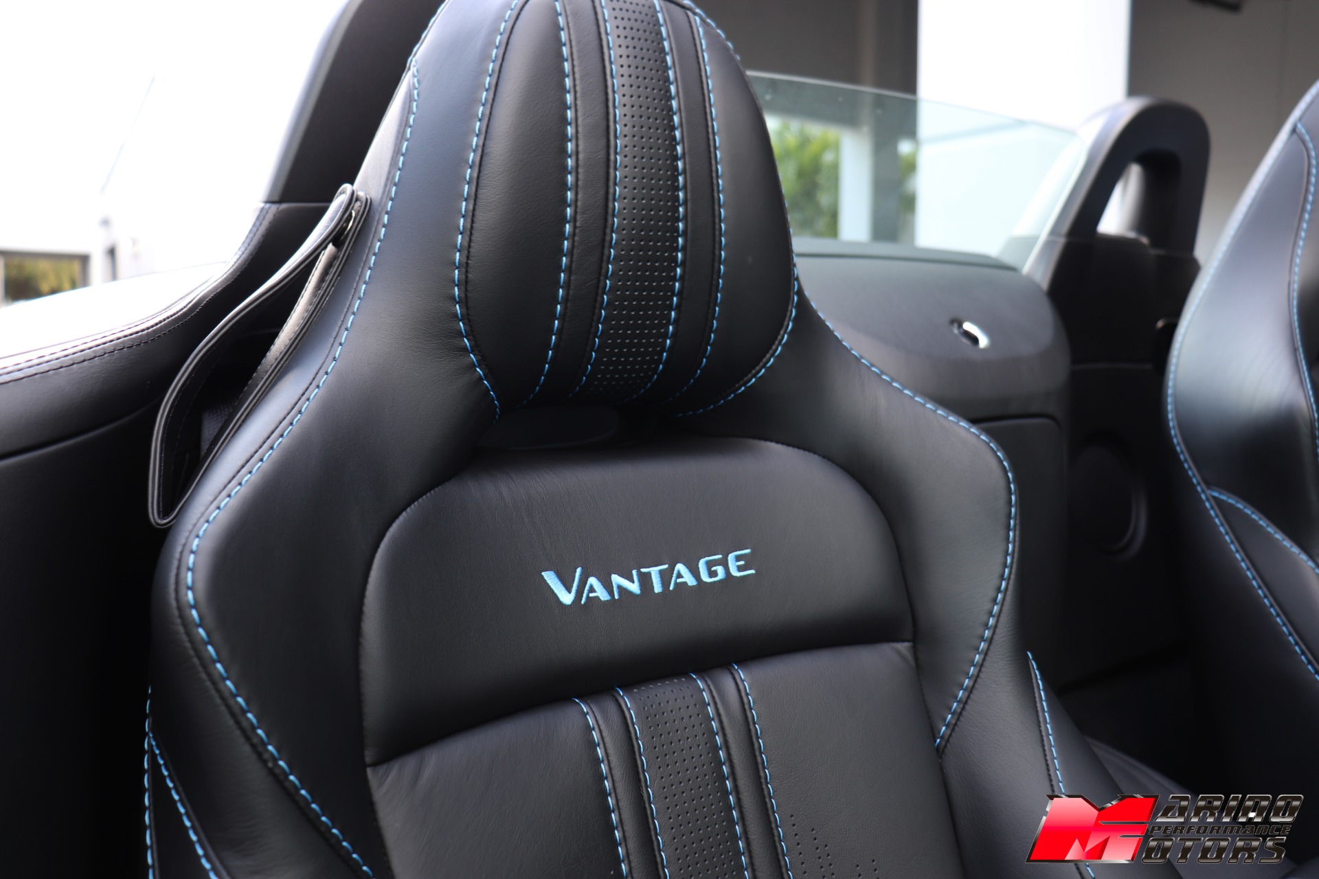 Used-2021-Aston-Martin-Vantage-Roadster
