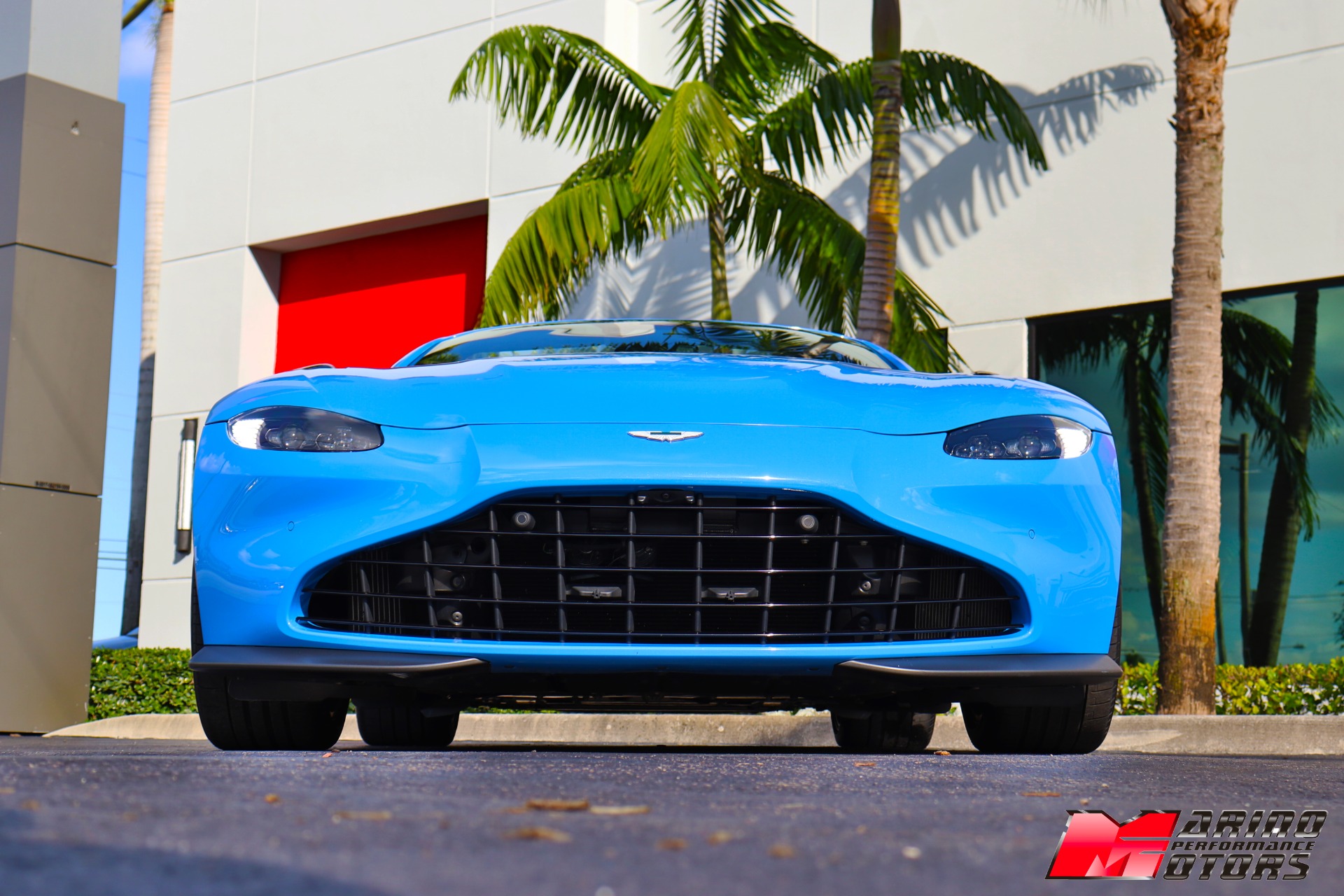 Used-2021-Aston-Martin-Vantage-Roadster