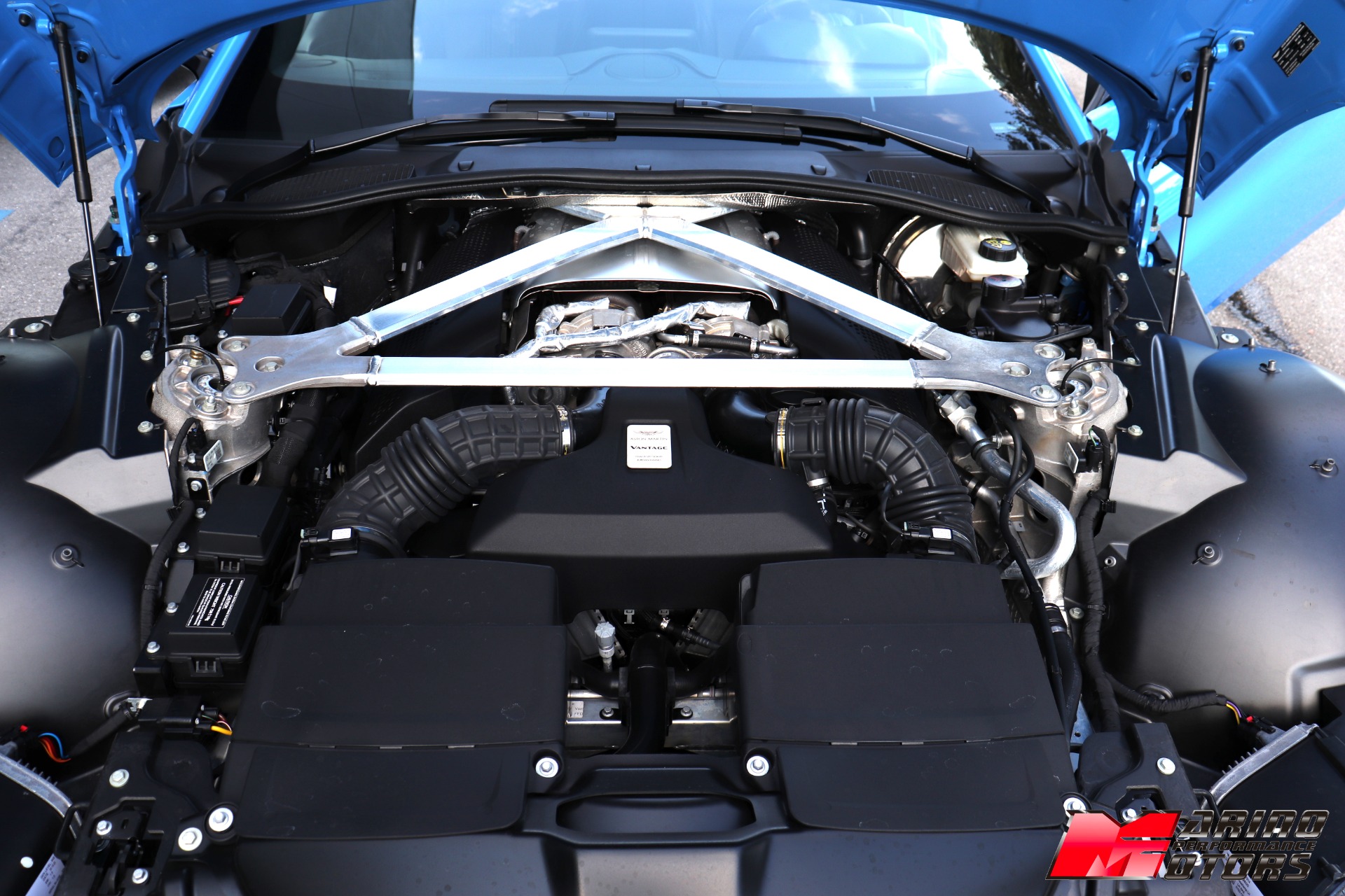 Used-2021-Aston-Martin-Vantage-Roadster