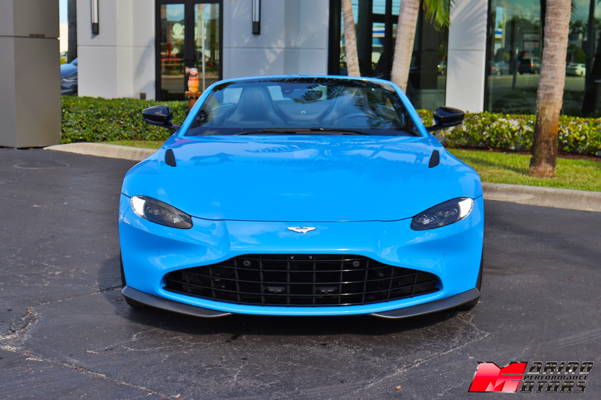 Used-2021-Aston-Martin-Vantage-Roadster