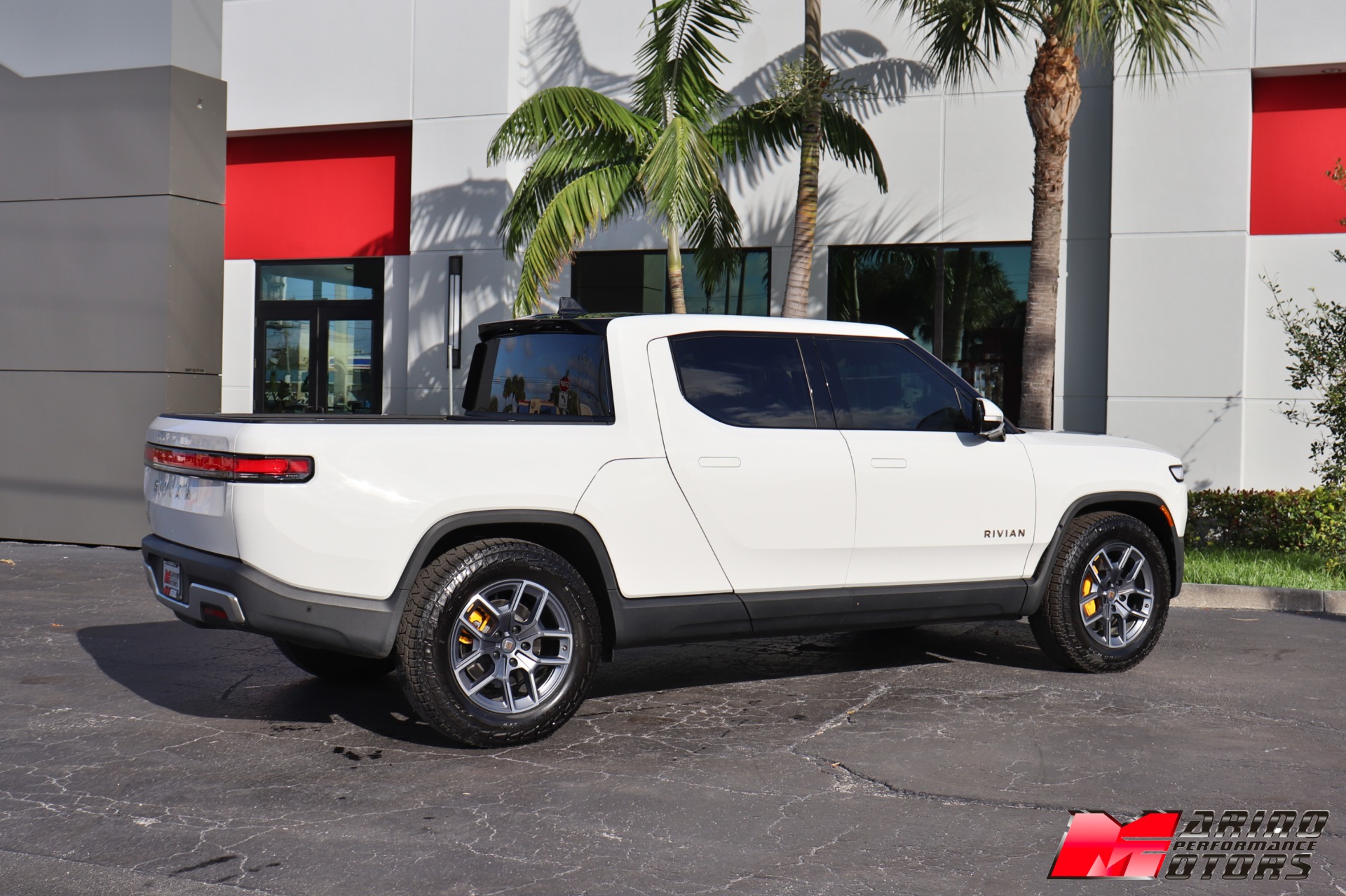 Used-2022-Rivian-R1T-Launch-Edition