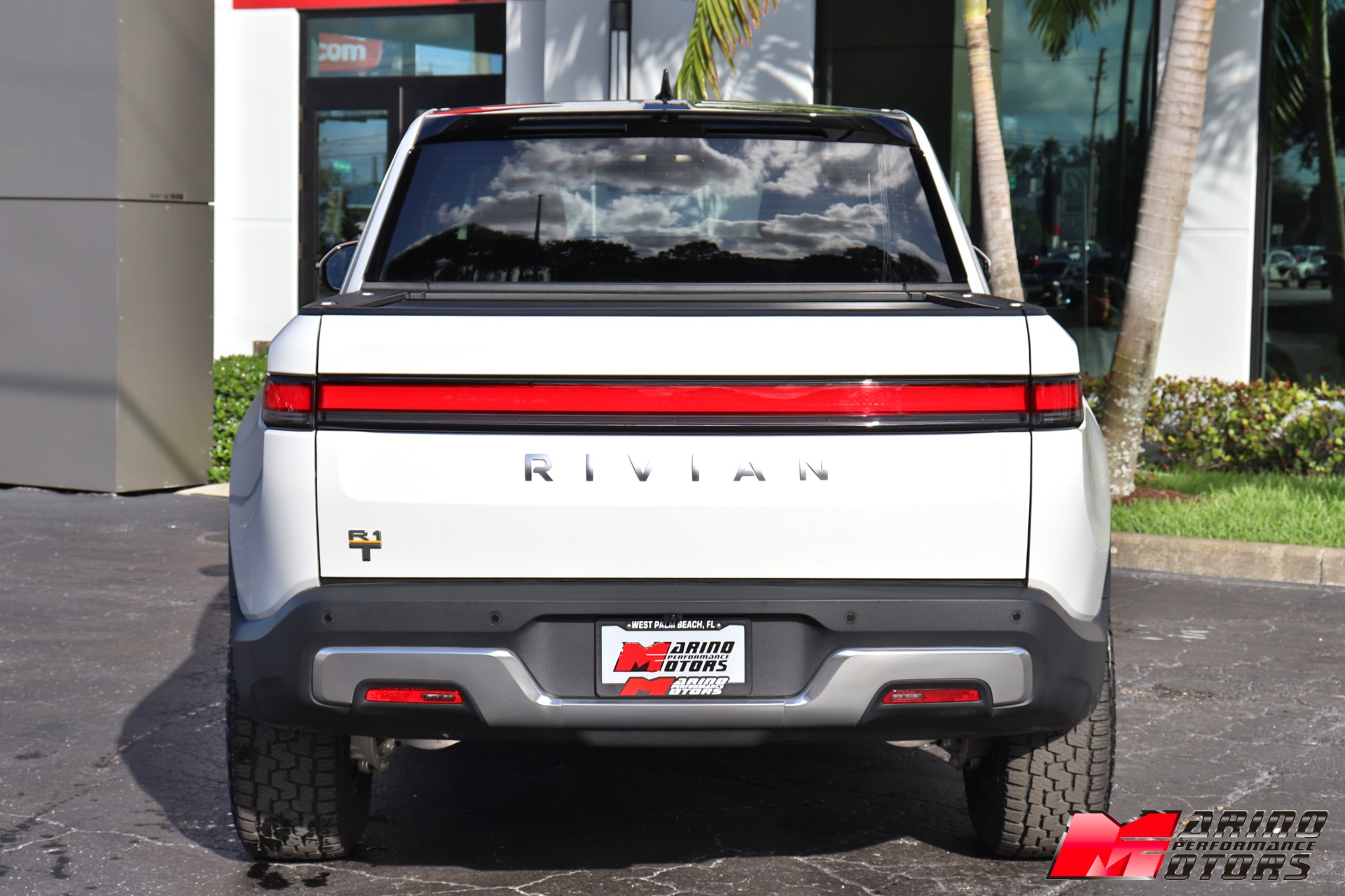 Used-2022-Rivian-R1T-Launch-Edition