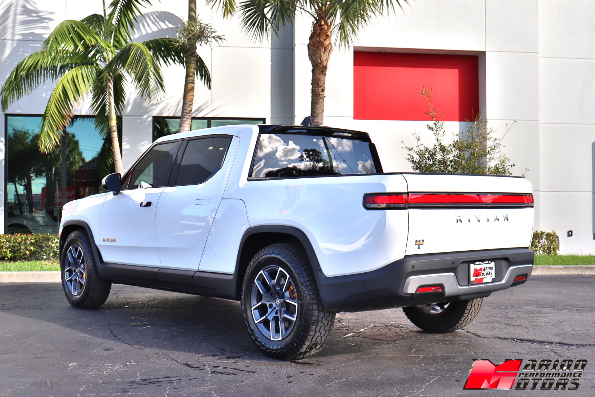 Used-2022-Rivian-R1T-Launch-Edition
