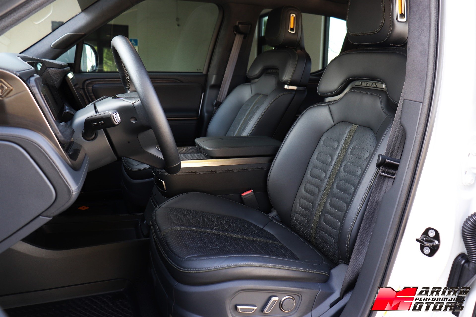 Used-2022-Rivian-R1T-Launch-Edition