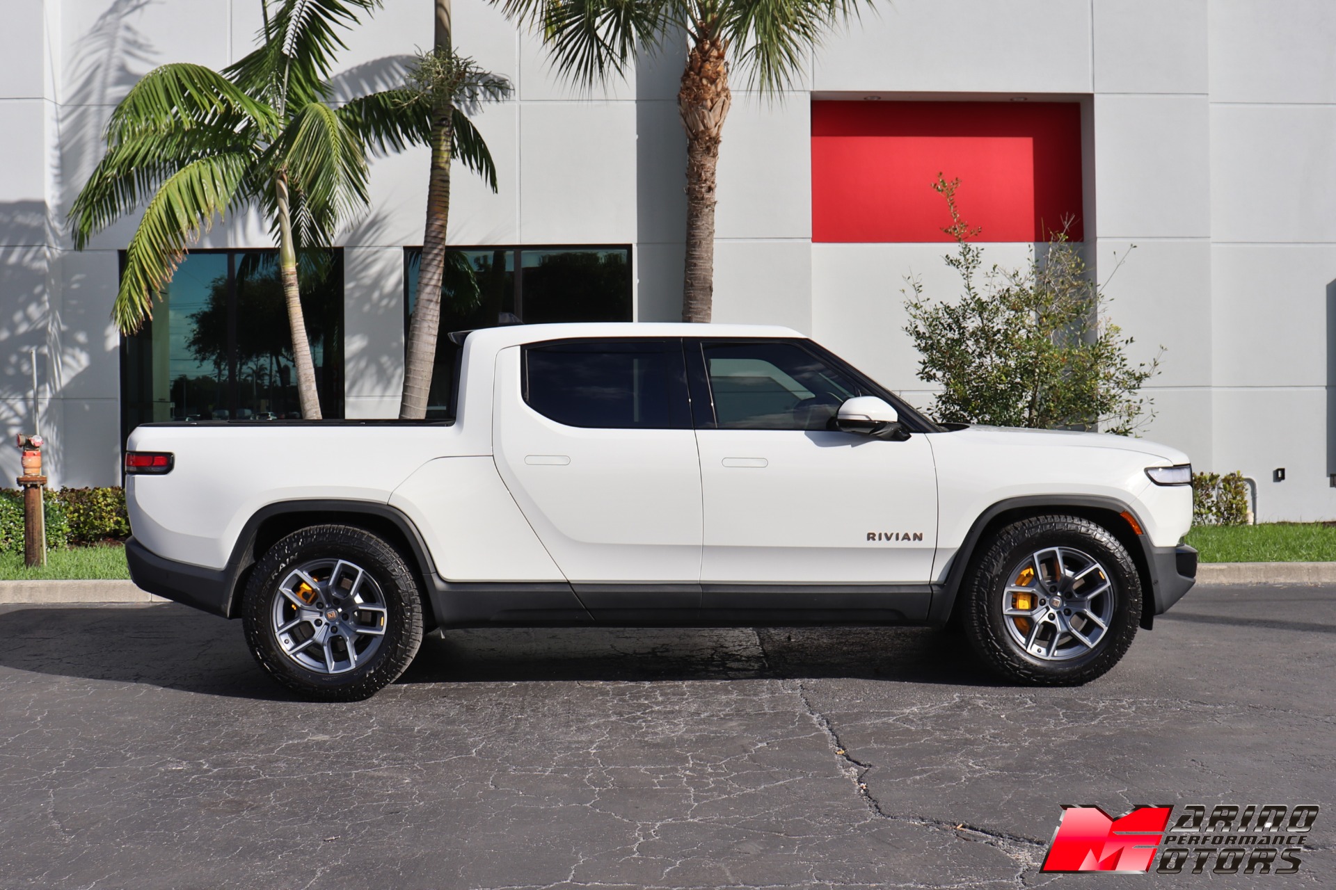 Used-2022-Rivian-R1T-Launch-Edition