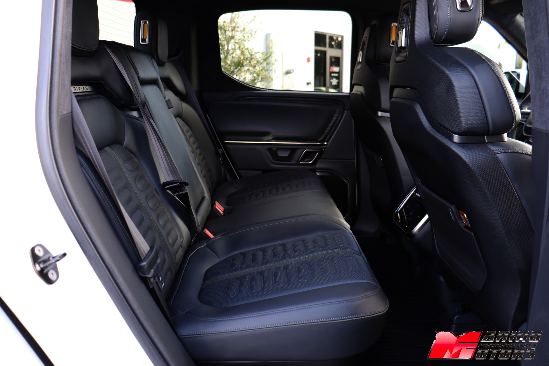 Used-2022-Rivian-R1T-Launch-Edition