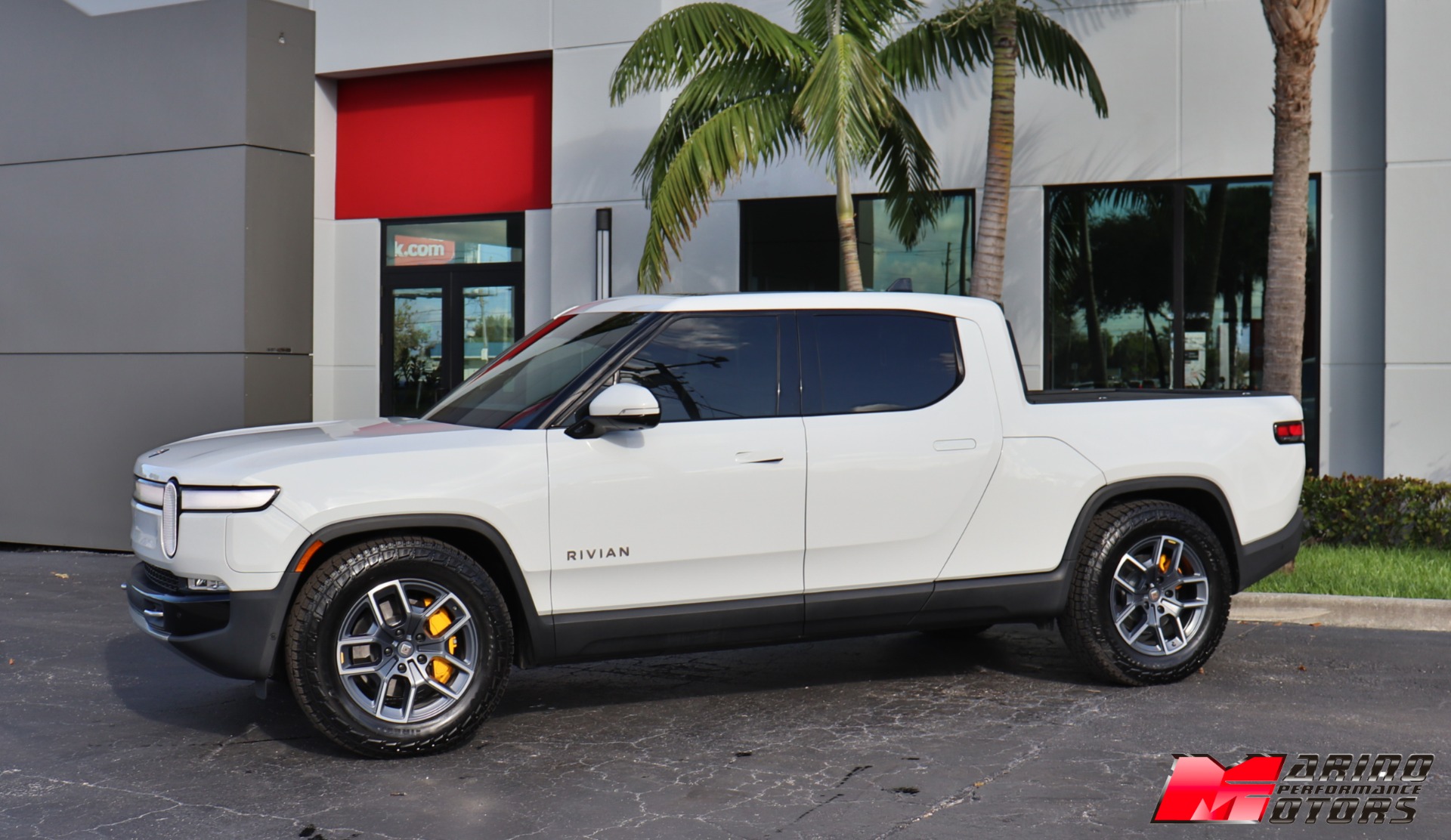 Used-2022-Rivian-R1T-Launch-Edition
