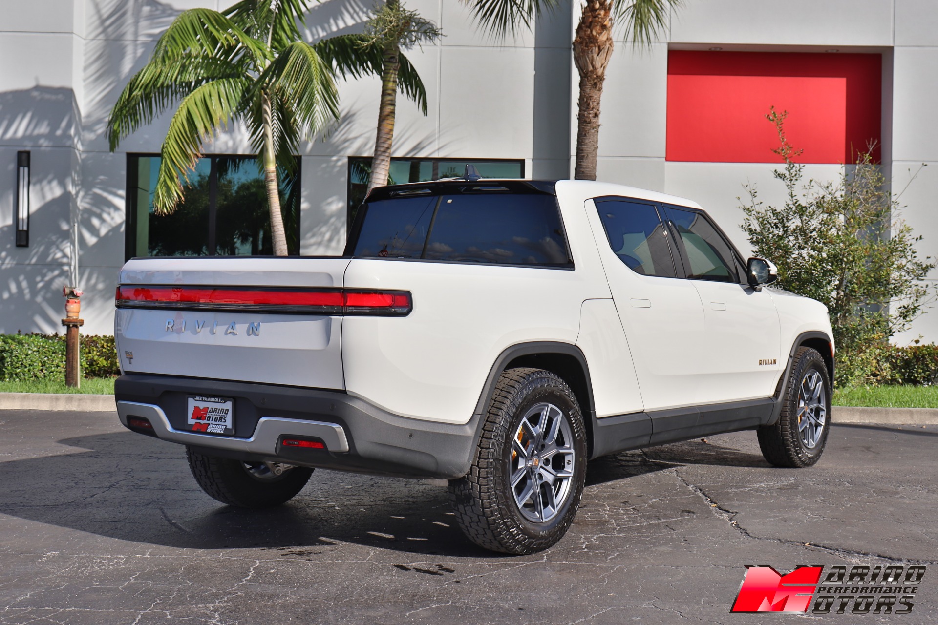 Used-2022-Rivian-R1T-Launch-Edition