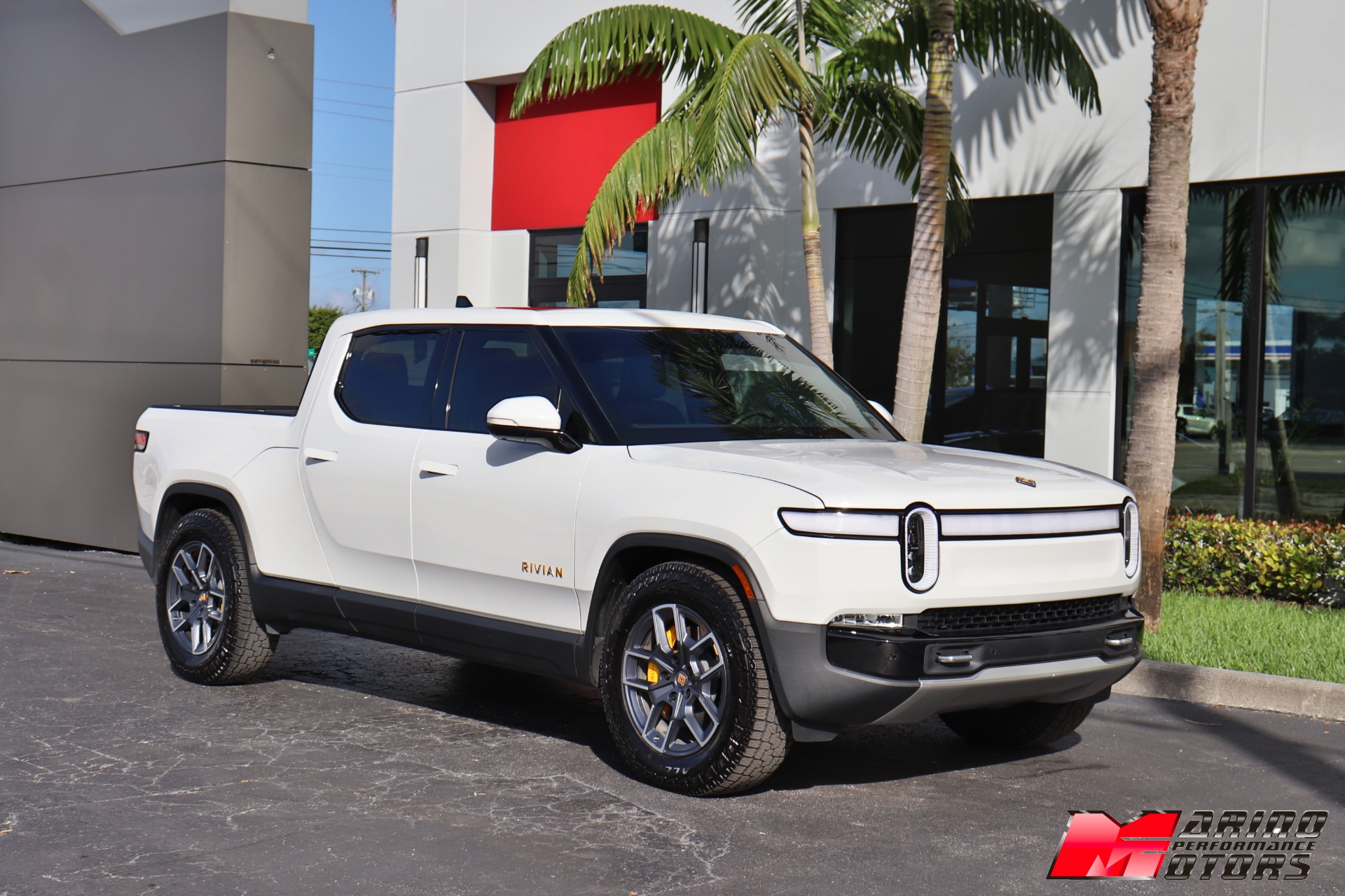 Used-2022-Rivian-R1T-Launch-Edition