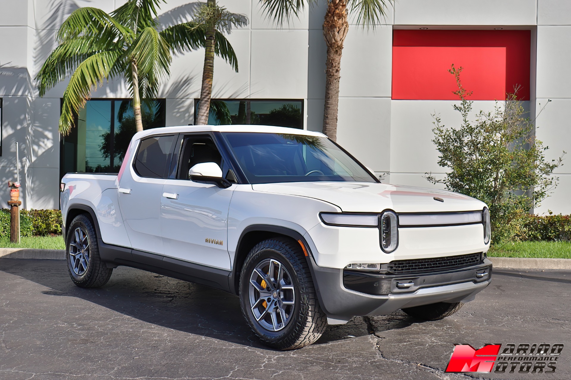 Used-2022-Rivian-R1T-Launch-Edition