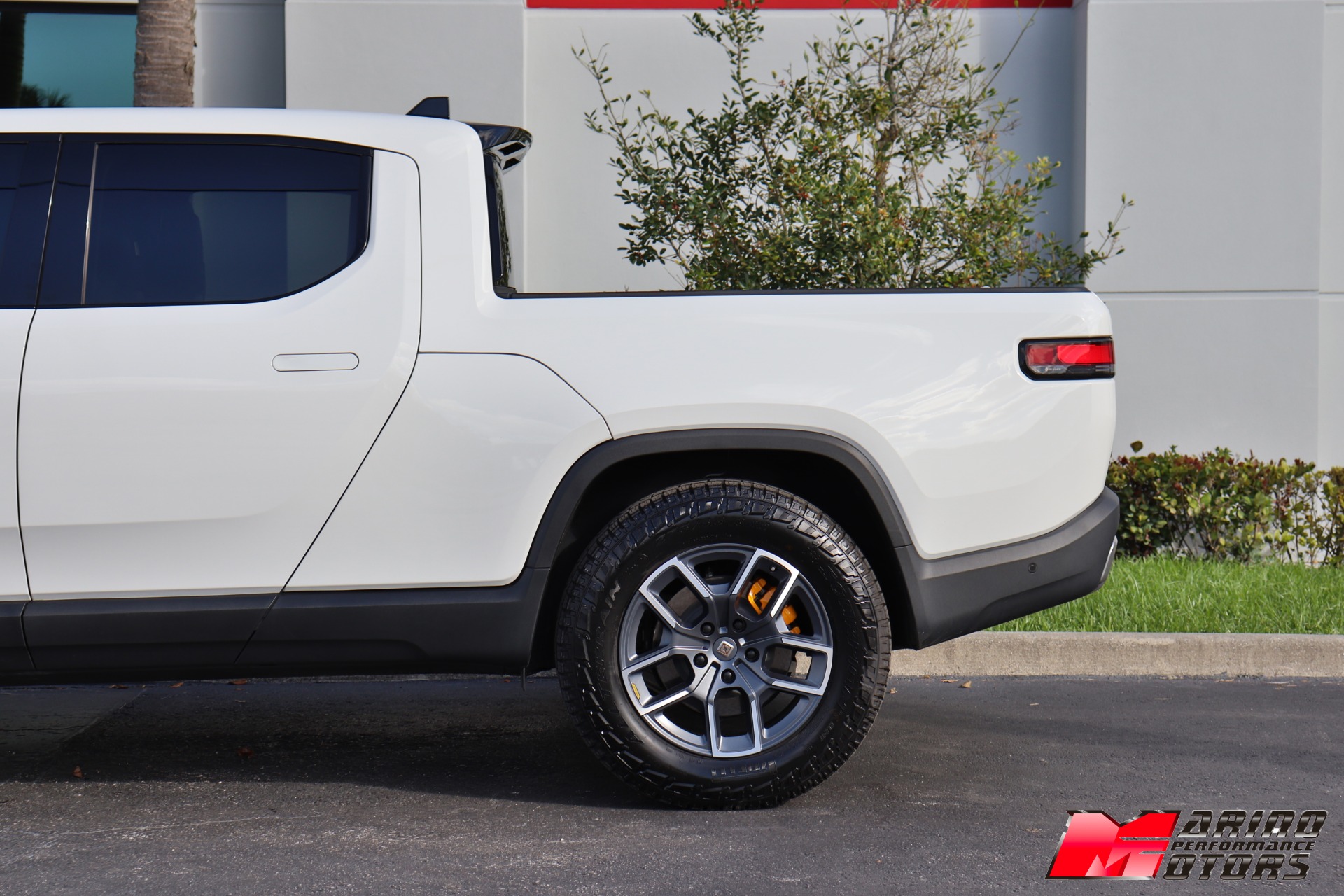 Used-2022-Rivian-R1T-Launch-Edition
