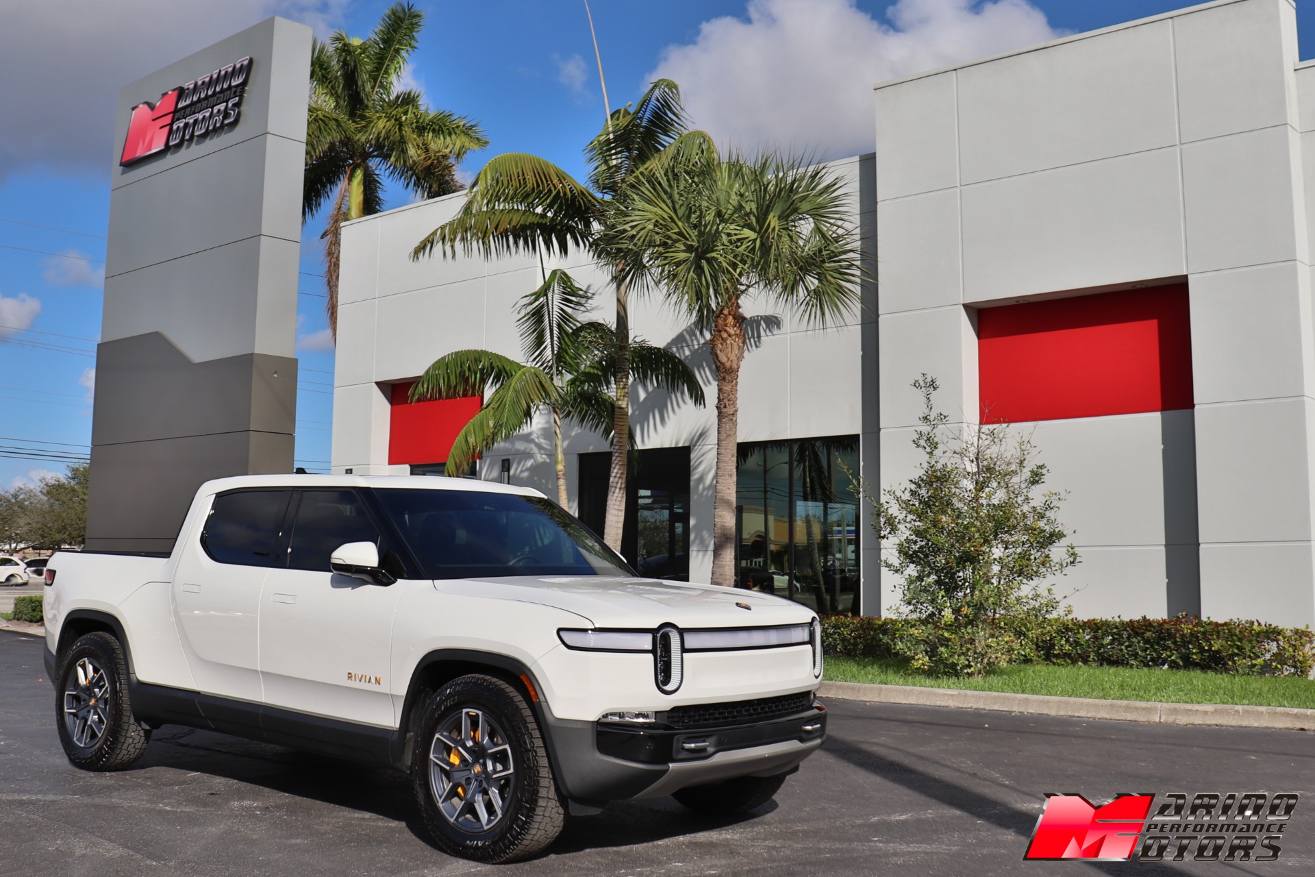 Used-2022-Rivian-R1T-Launch-Edition