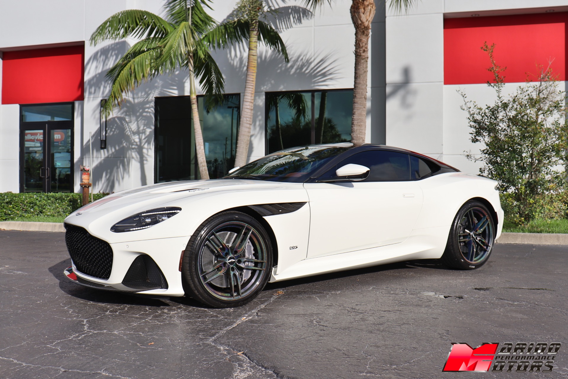 Used-2019-Aston-Martin-DBS-Superleggera