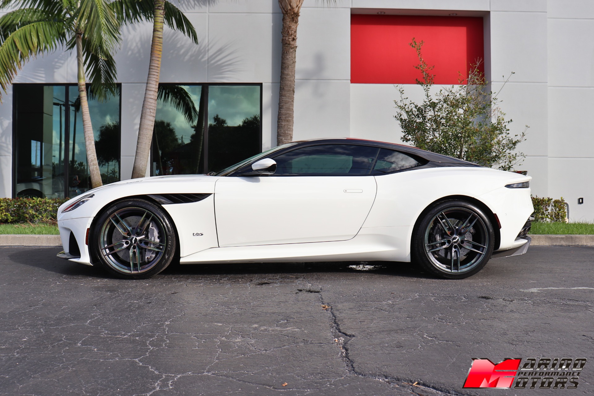 Used-2019-Aston-Martin-DBS-Superleggera