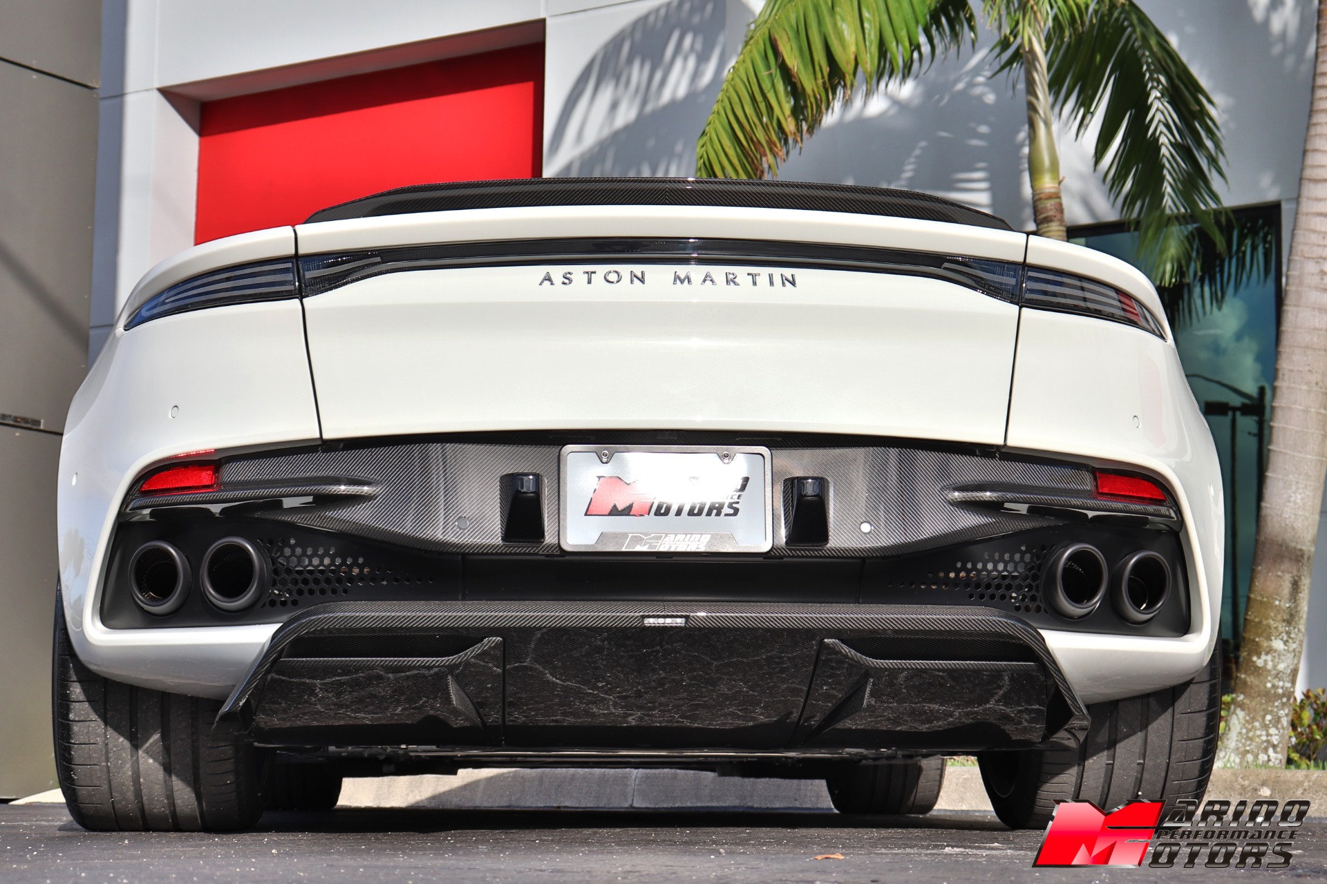 Used-2019-Aston-Martin-DBS-Superleggera