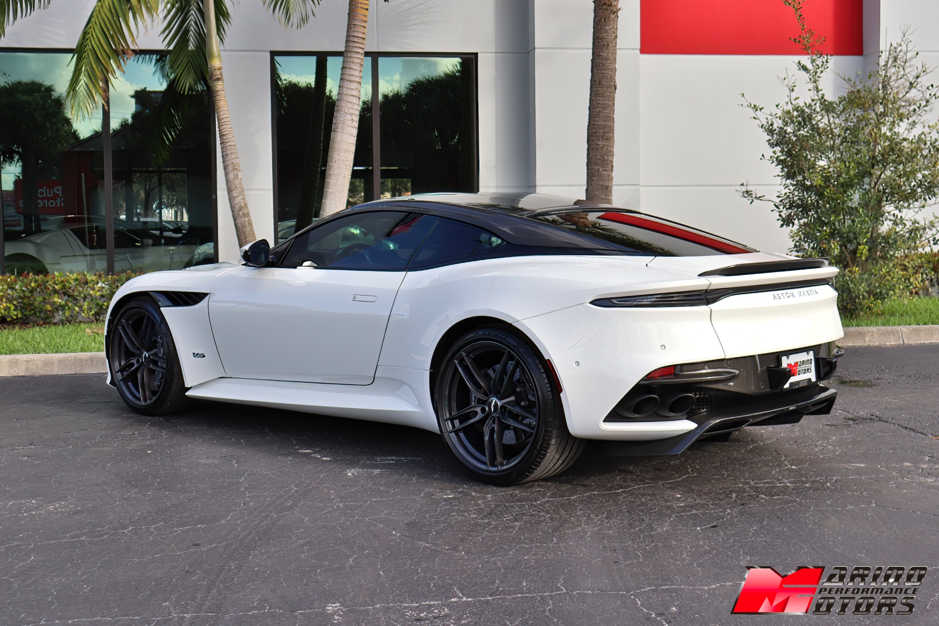Used-2019-Aston-Martin-DBS-Superleggera