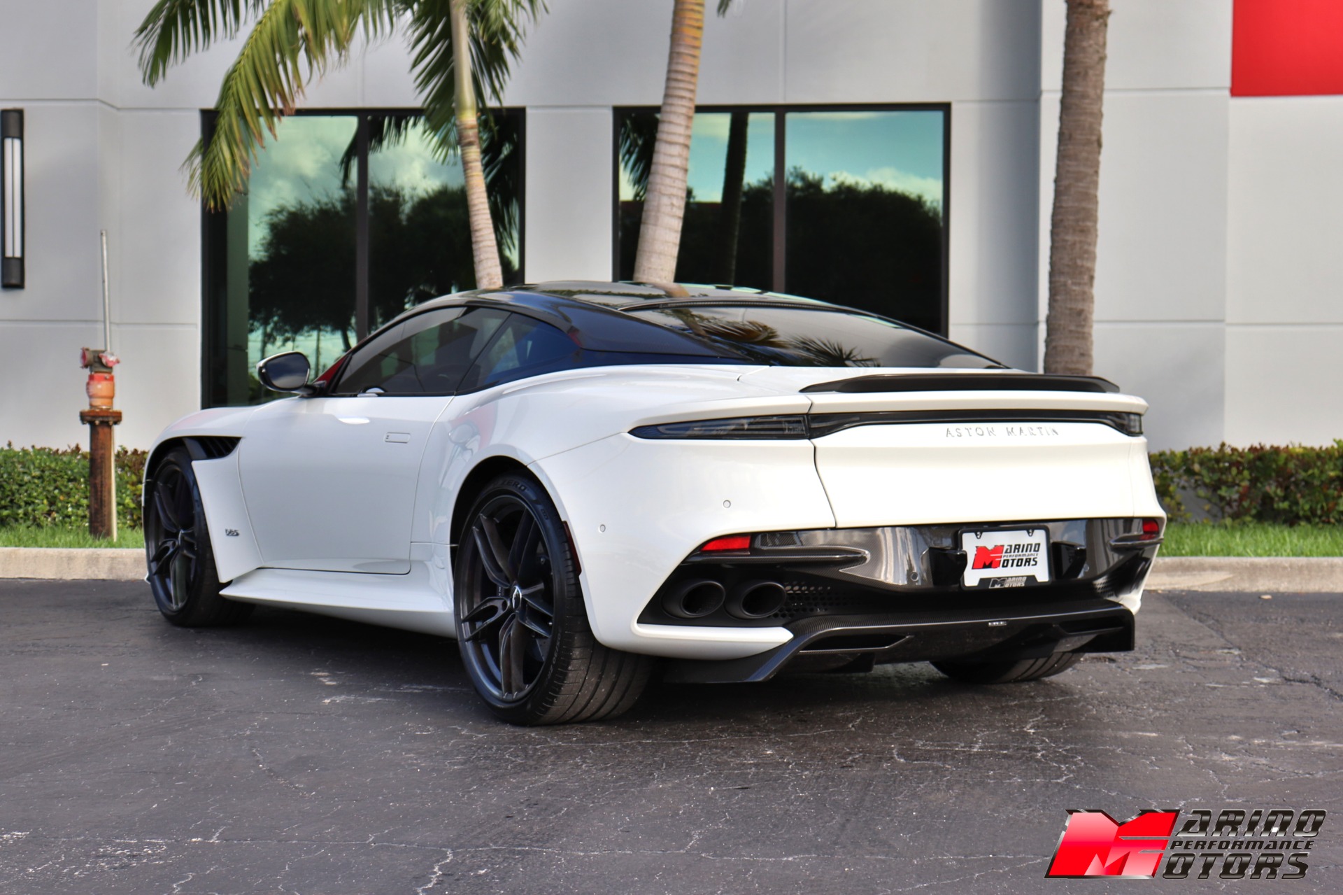Used-2019-Aston-Martin-DBS-Superleggera