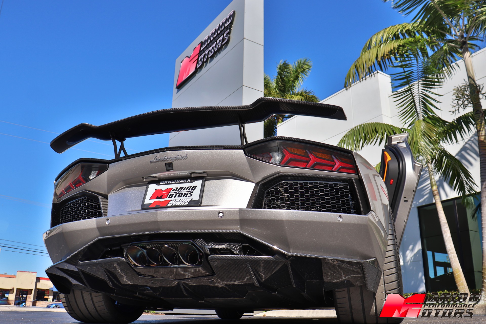 Used-2014-Lamborghini-Aventador-LP-700-4-Roadster