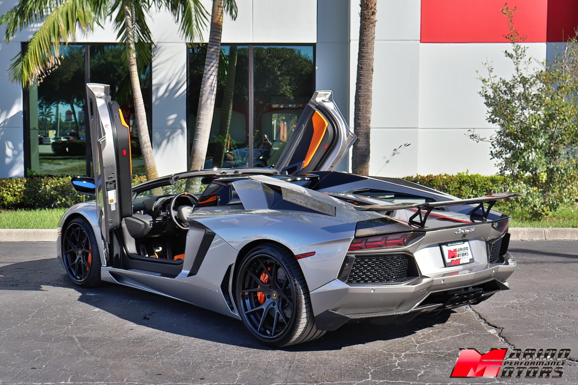 Used-2014-Lamborghini-Aventador-LP-700-4-Roadster