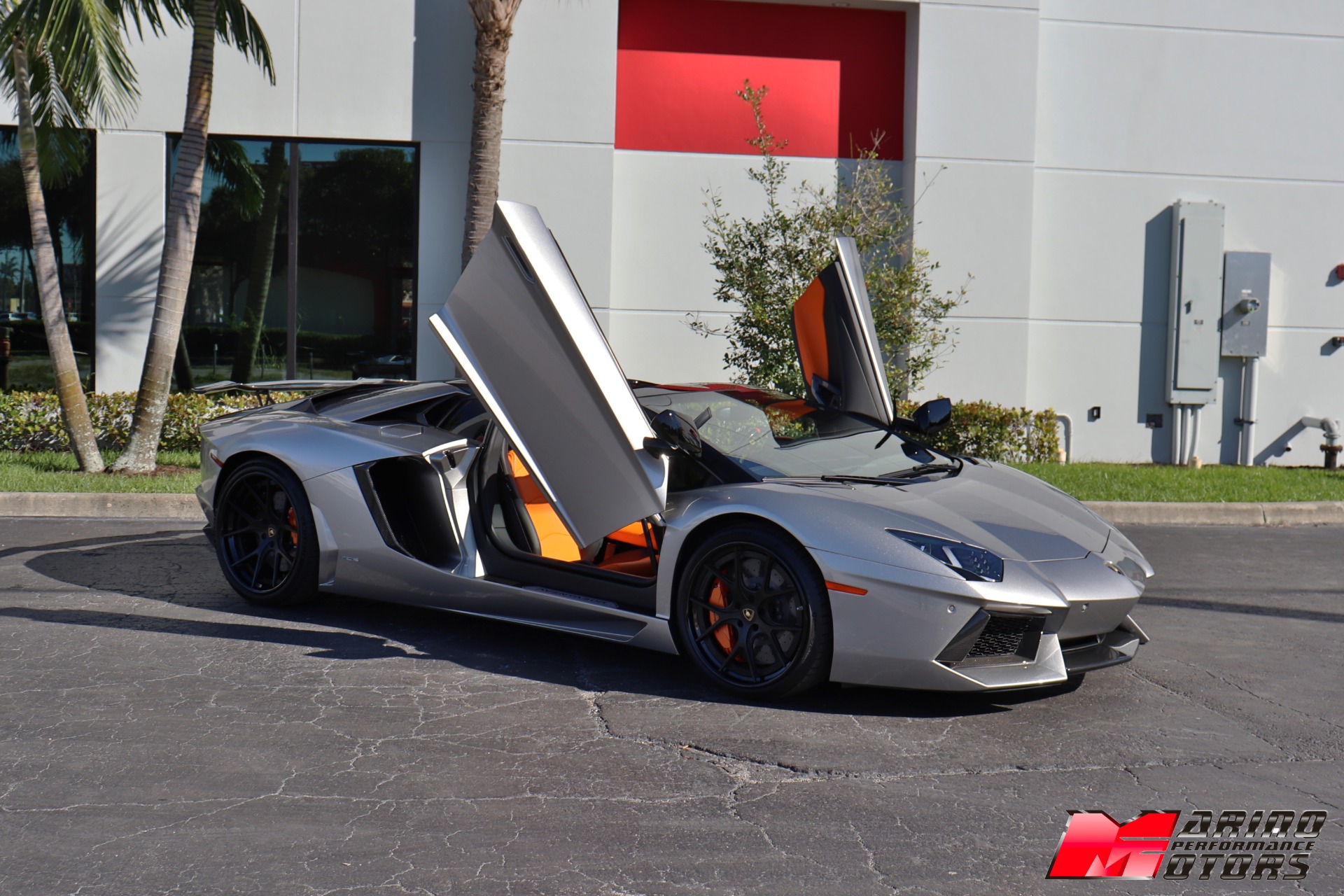 Used-2014-Lamborghini-Aventador-LP-700-4-Roadster